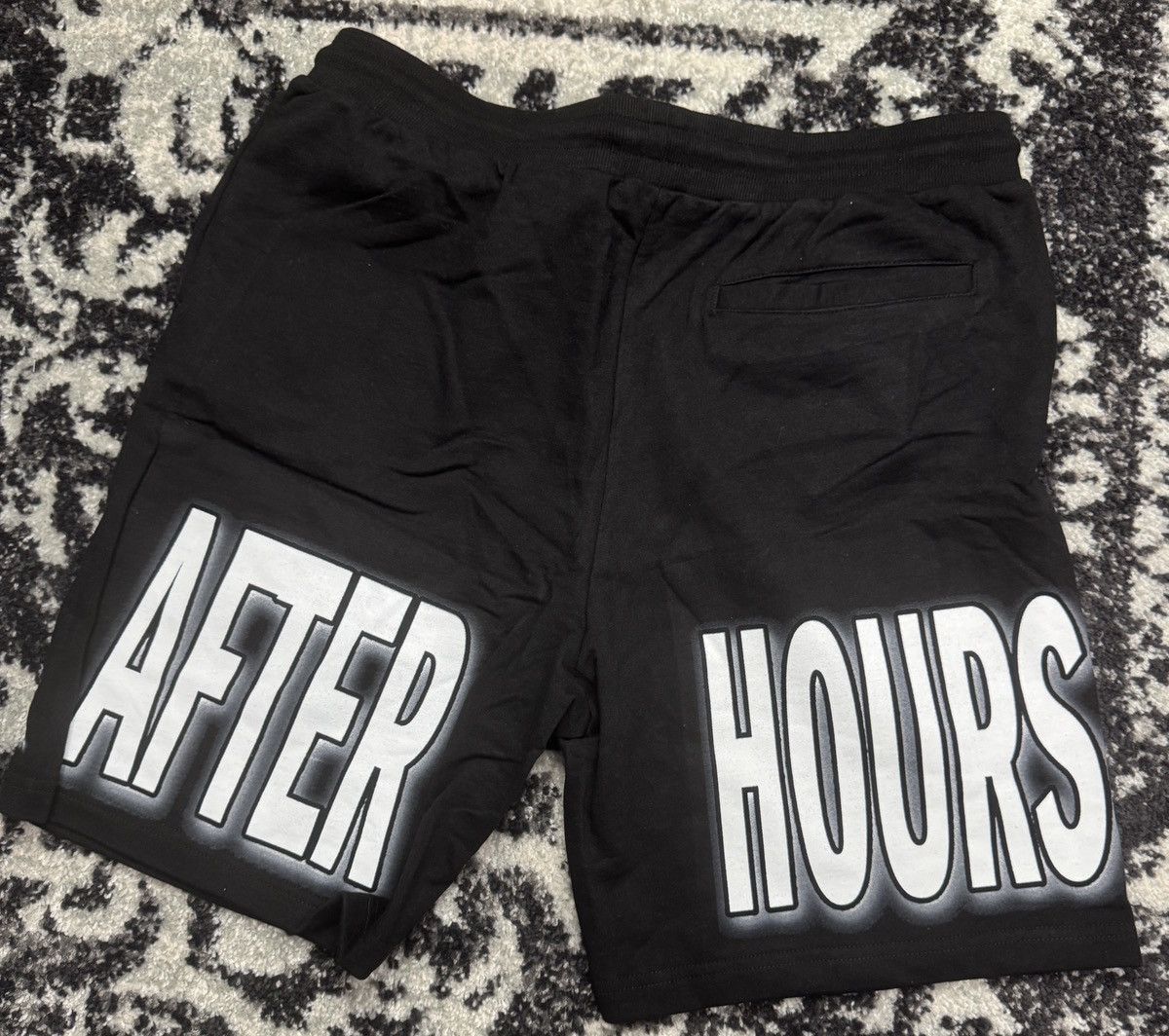 AWGE × P4K × The Weeknd The Weeknd P4K AWGE After Hours Sweatshorts XL Black Size US 38 / EU 54 - 2 Thumbnail