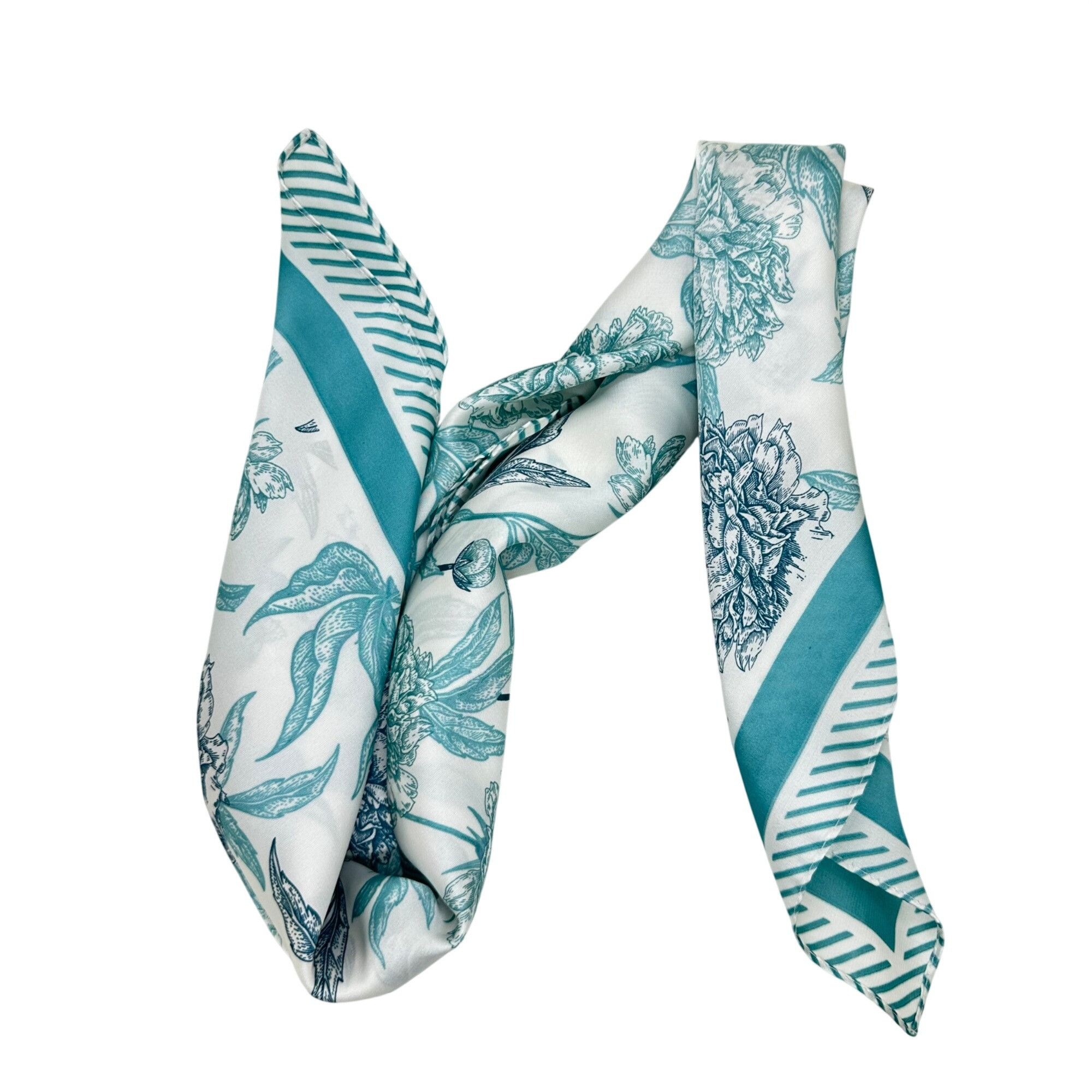 Other New Elegant Bandana Square Scarf Soft Cream and Blue FLOWERS Size ONE SIZE - 3 Thumbnail