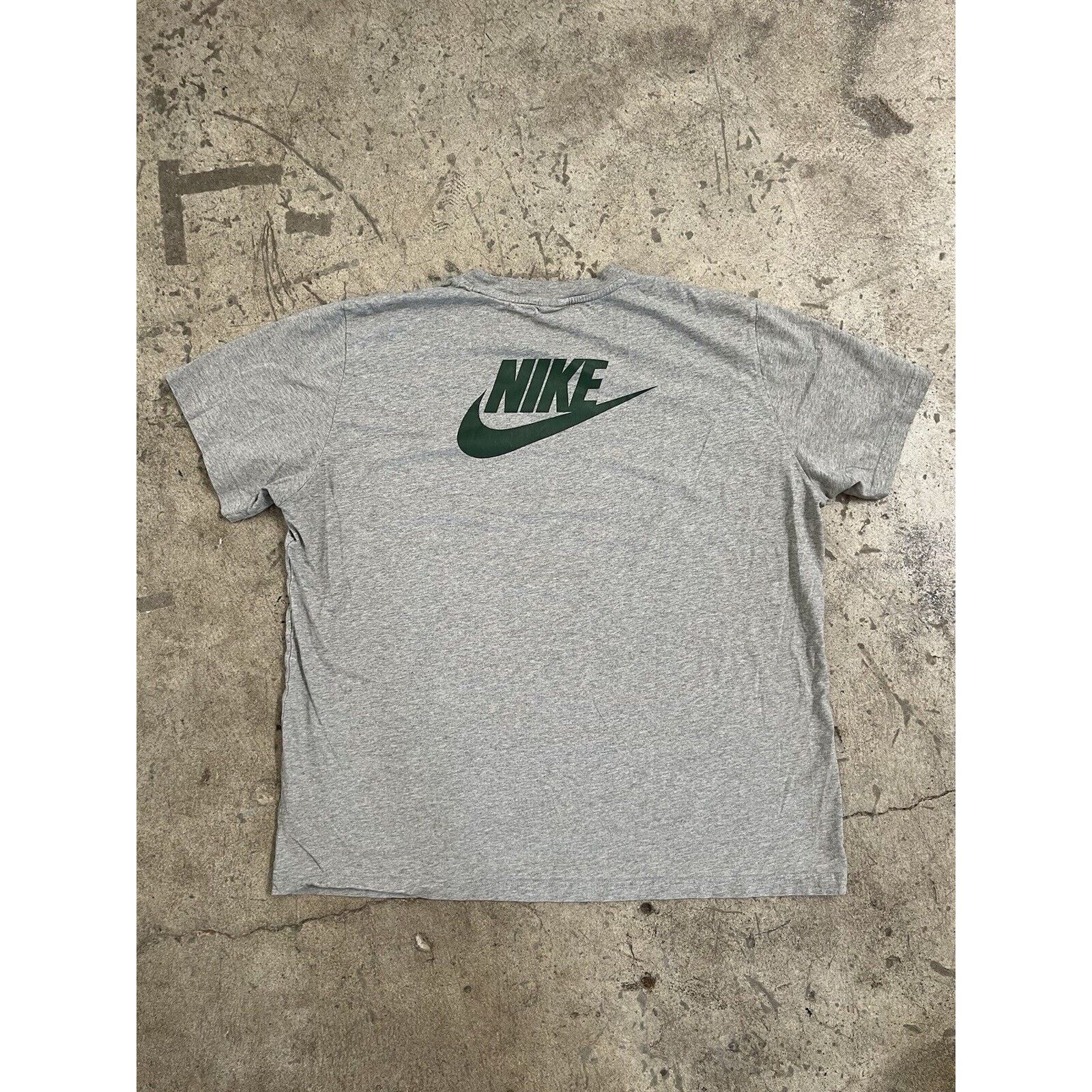 Nike Nike Stranger Things Graphic T-shirt Mens XXL SS Gray Size US XXL / EU 58 / 5 - 2 Thumbnail