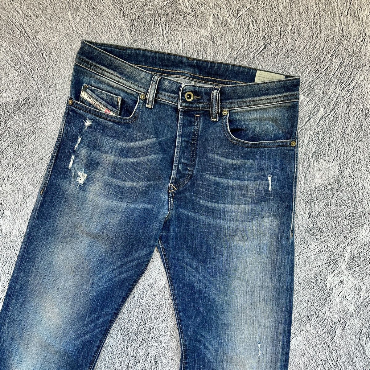 Diesel Men’s Diesel Buster Jeans Blue Size: 30/32 Size US 31 - 9 Thumbnail