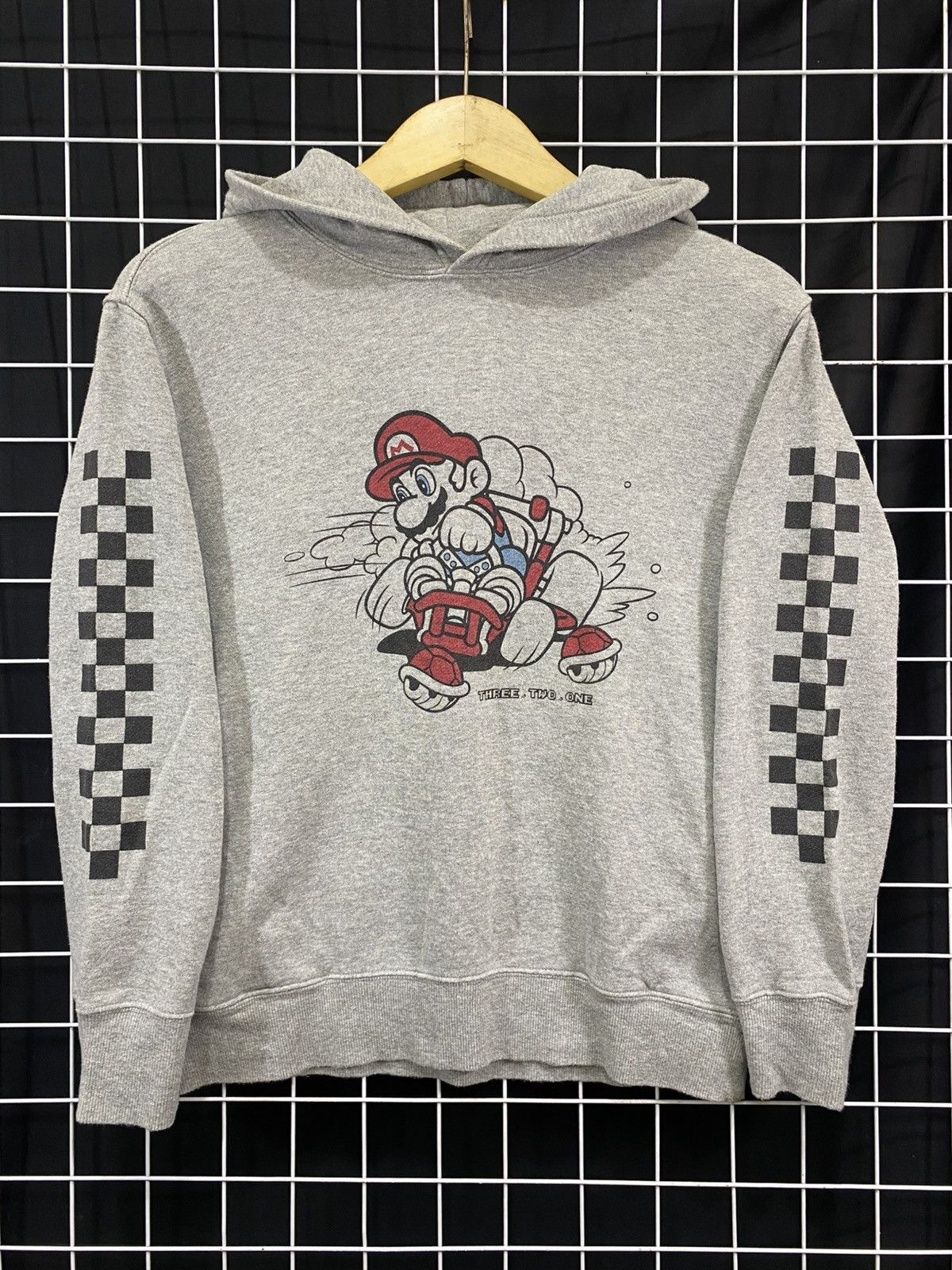 Uniqlo Uniqlo x Nintendo Super Mario Bross Hoodie Junior Gray Size US XS / EU 42 / 0 - 3 Thumbnail