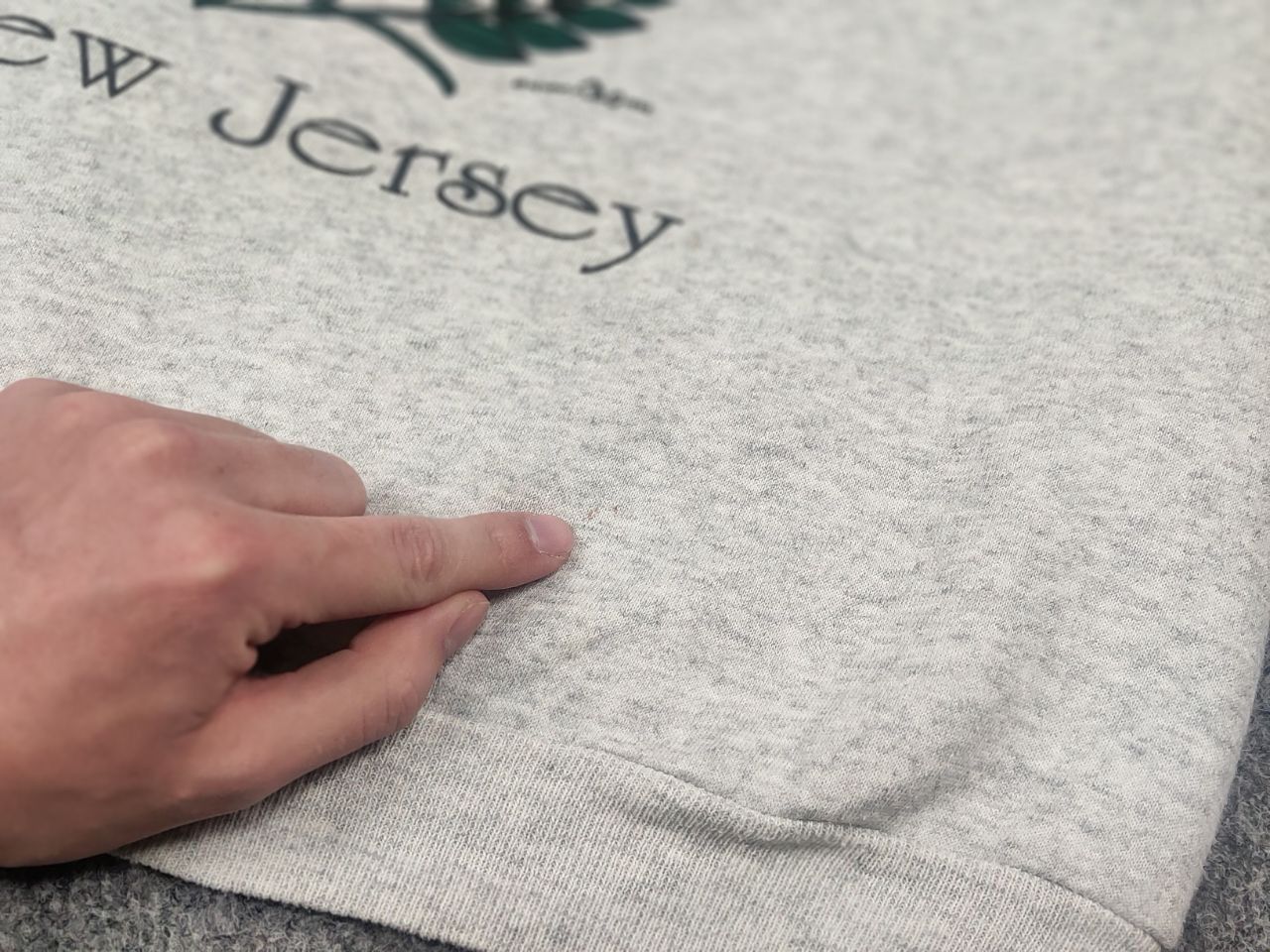 Hanes Vintage 1992 Manville New Jersey Logo Crew neck Sweatshirt Size US L / EU 52-54 / 3 - 9 Thumbnail