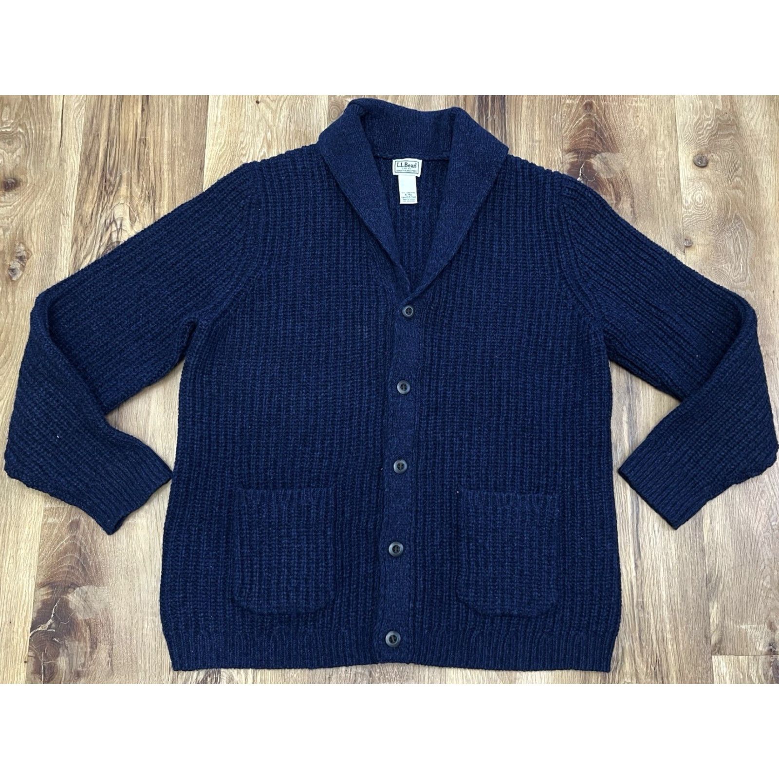 Vintage VINTAGE L.L. Bean Cardigan Sweater XL Navy Chunky-Knit Button Up Knit Wool Lambswool Men Long Sleeve V-Neck 90s Grunge Preppy Outdoors Size US XL / EU 56 / 4 - 2 Thumbnail