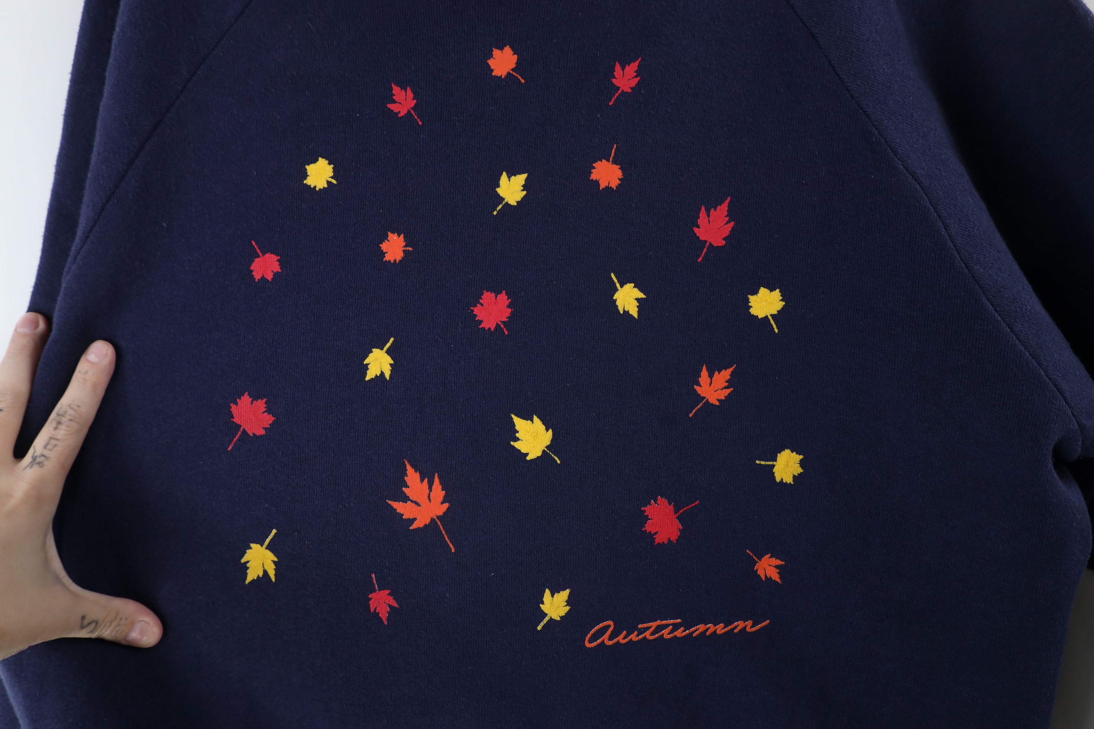 Vintage Vintage 90s Streetwear Out Autumn Leaves Sweatshirt USA Size XL / US 12-14 / IT 48-50 - 4 Thumbnail