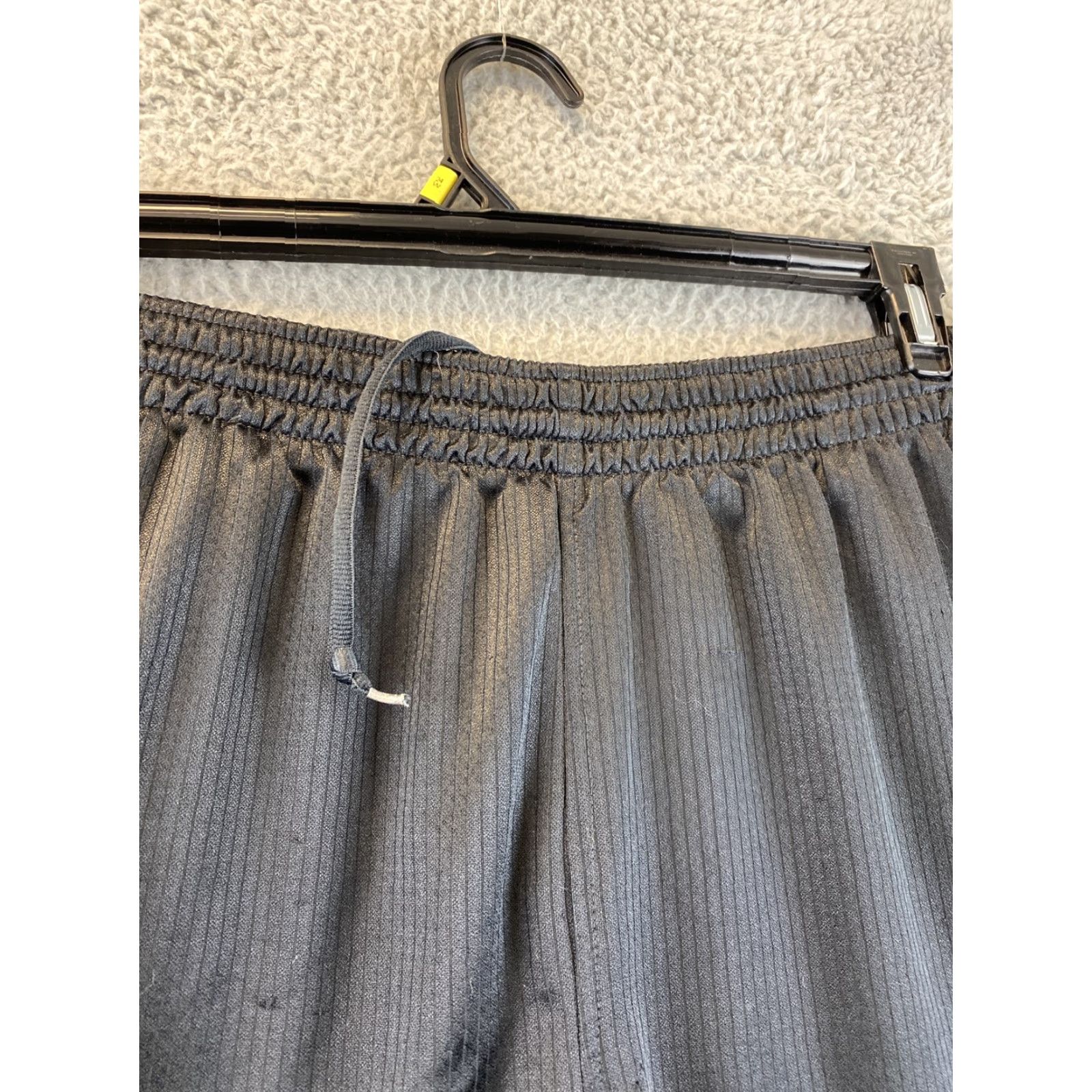 Nike Nike Shorts Black Men’s Size XL Basketball Athletic Pockets Polyester /72-60 Size US 36 / EU 52 - 4 Thumbnail