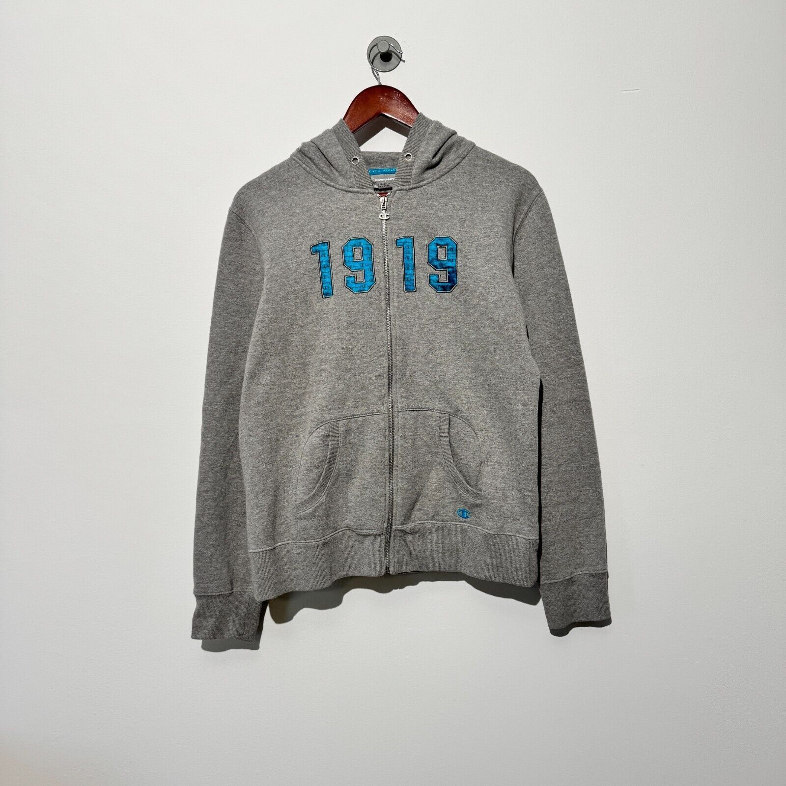 Champion Vintage Champion Unisex Gray Cotton Hoodie Size S Reverse Size US S / EU 44-46 / 1 - 1 Thumbnail