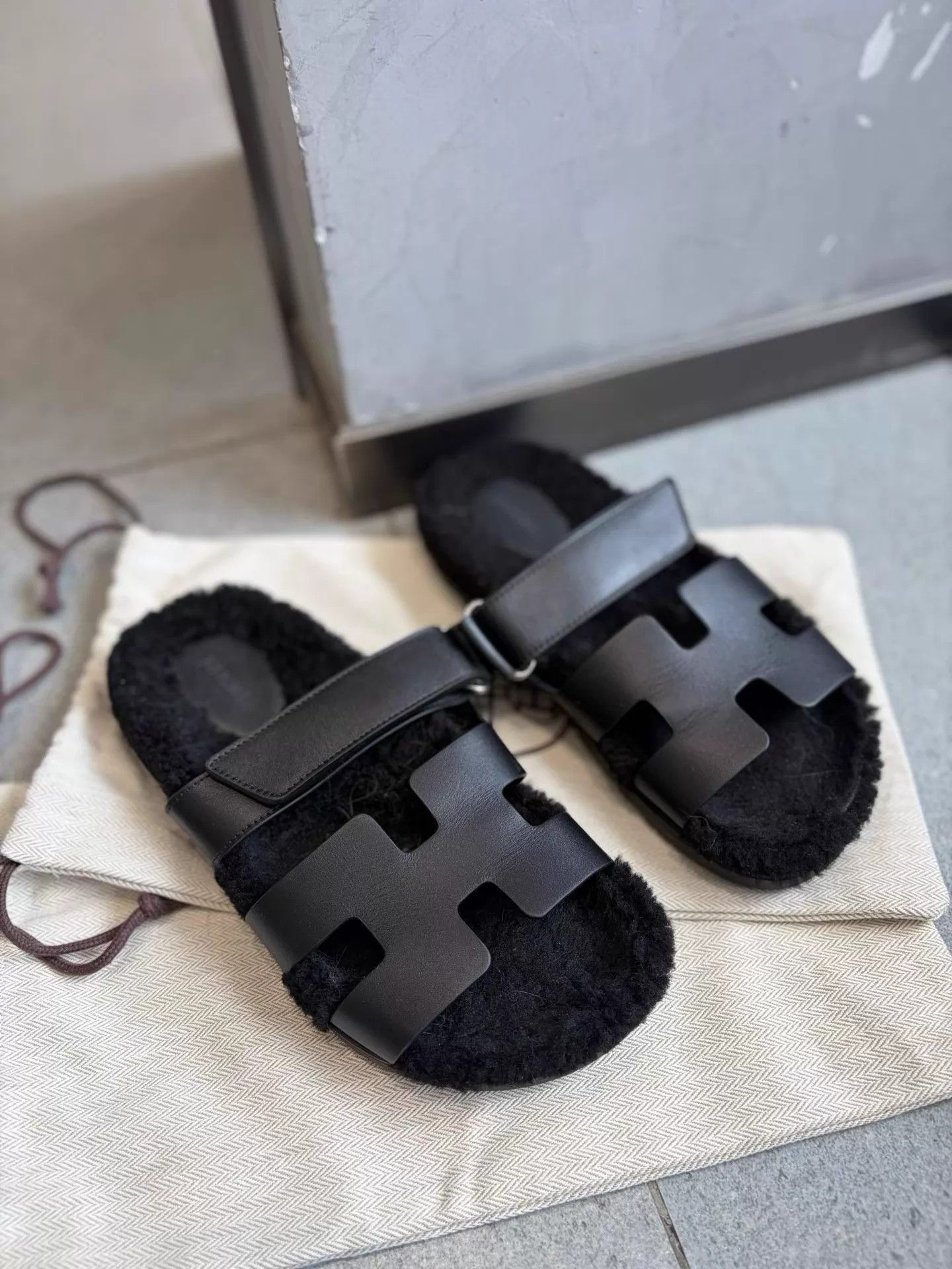 Hermes Hermes Black Lamb Slippers 37 New FW dust bag Size US 6.5 / IT 36.5 - 1 Thumbnail