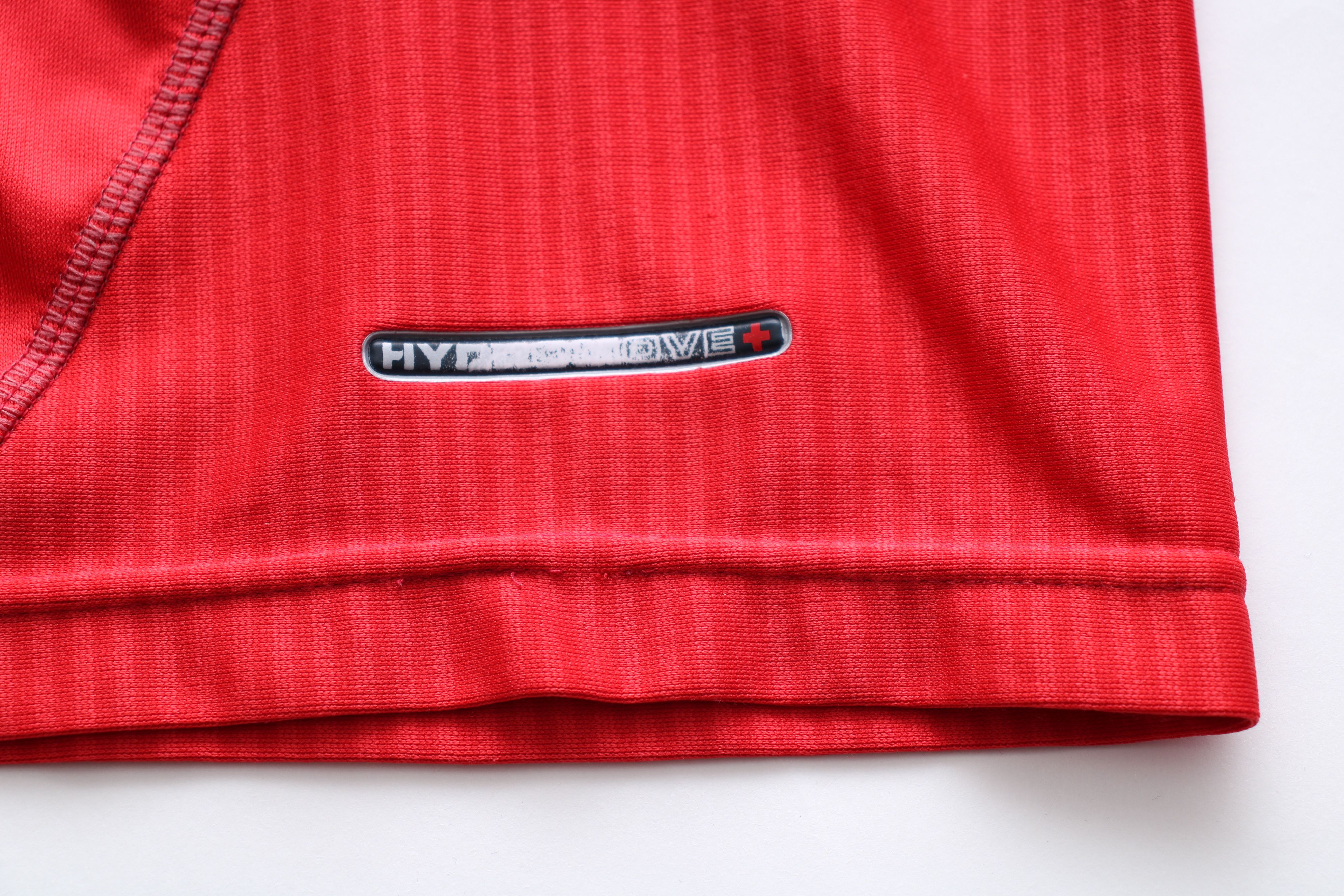Reebok VTG Reebok Liverpool FC 2002-2004 Home Jersey Red Carlsberg Size US L / EU 52-54 / 3 - 9 Thumbnail