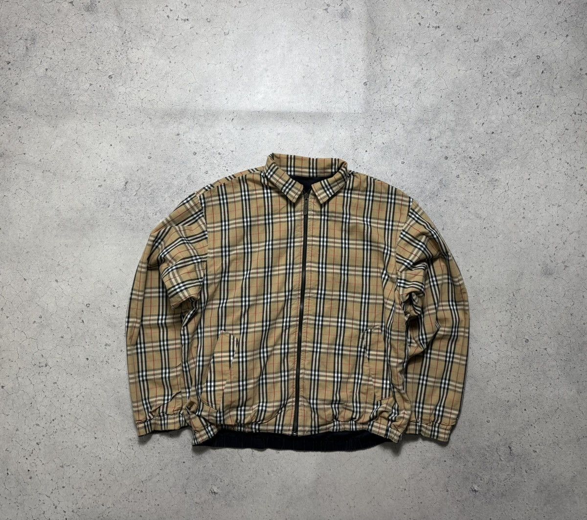 Burberry Burberry Vintage 90’s Bomber Light Jacket Checked Size M Size US M / EU 48-50 / 2 - 12 Thumbnail