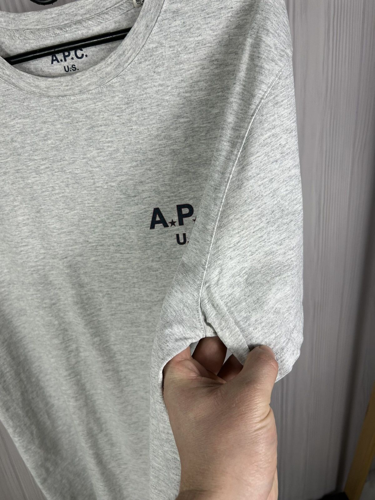 A.P.C. A.P.C. U.S. Gray T-Shirt Size L Size US L / EU 52-54 / 3 - 6 Thumbnail