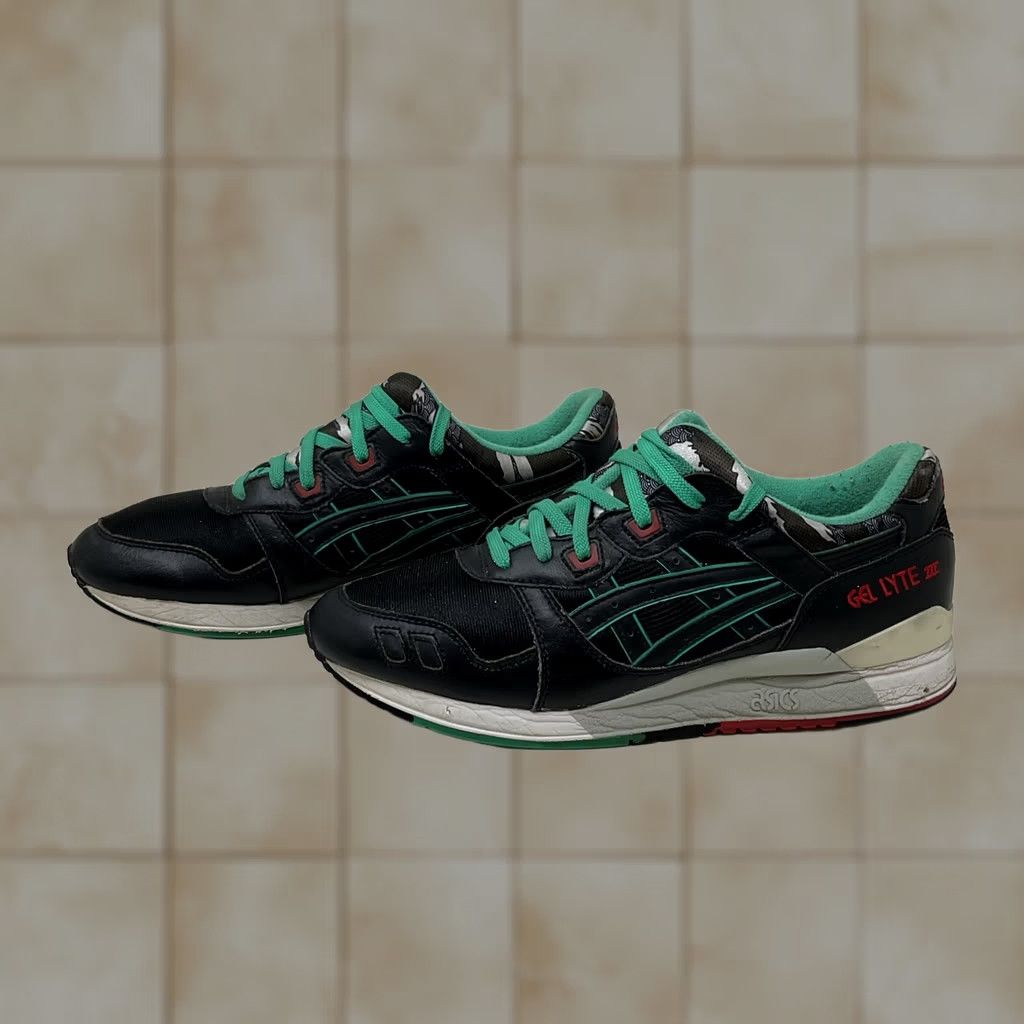 Asics ASICS GEL-Lyte III Future Camo Sneaker Men 10.5 Black Multi-Color Cracking Scuffing Size US 11 / EU 44 - 1 Thumbnail