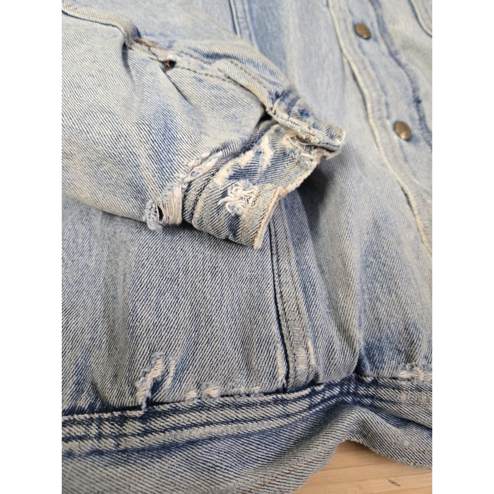 Camel VINTAGE Joe Camel Cigarettes Denim Sherpa Lined Jean Jacket Harley Patch XL Men Blue Denim Jacket Size US 36 / EU 52 - 5 Thumbnail