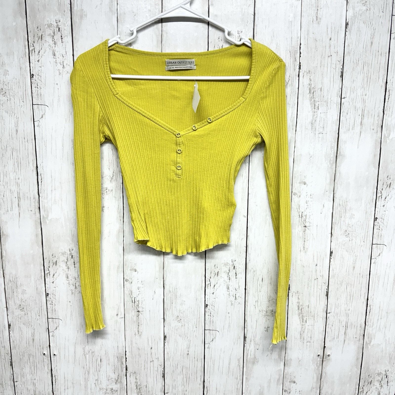 Urban Outfitters Urban Outfitters Top MD Yellow Long Sleeve Cropped Slim Fit Size M / US 6-8 / IT 42-44 - 1 Thumbnail