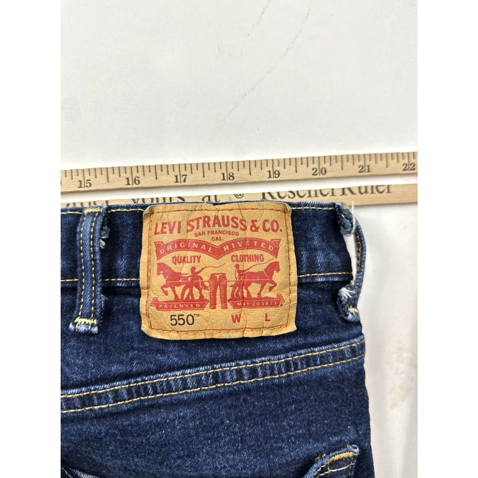 Levi's Levi’s Jeans 550 Men’s 41x29 Blue Relaxed Regular Ankle Pockets USA Mens Size US 41 - 6 Thumbnail