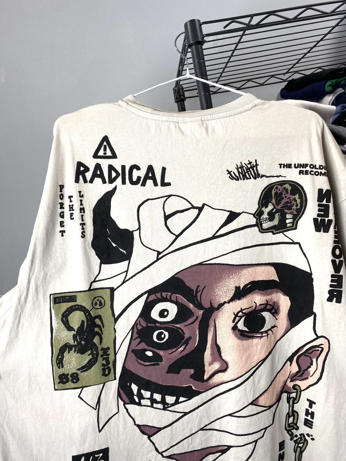 Vintage Vintage Apocalypse Abstract Print Art TShirt Psychedelic LSD Size US L / EU 52-54 / 3 - 6 Thumbnail