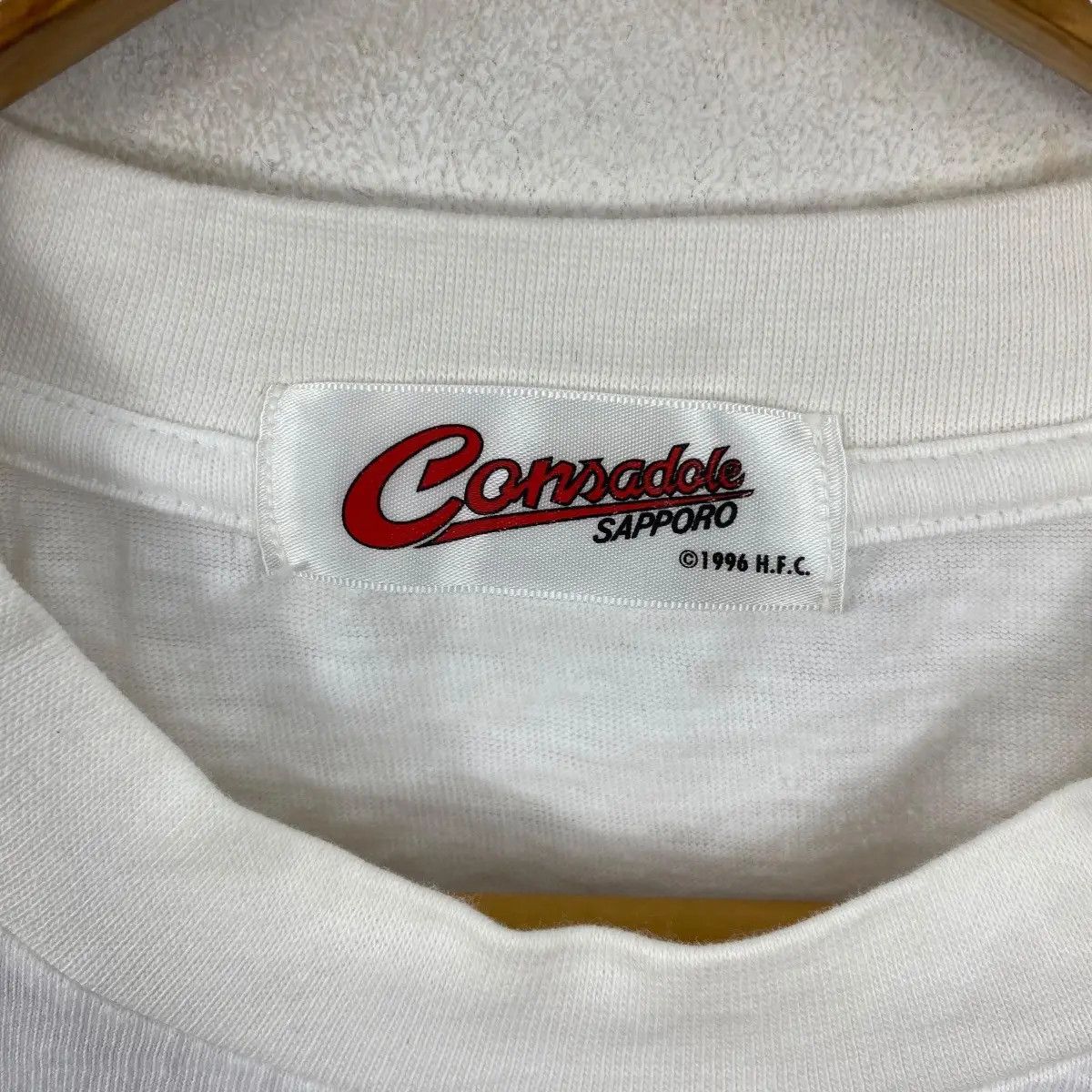 Vintage Vintage 90's CONSADOLE SAPPORO Japan Football League Tee Size US L / EU 52-54 / 3 - 7 Thumbnail