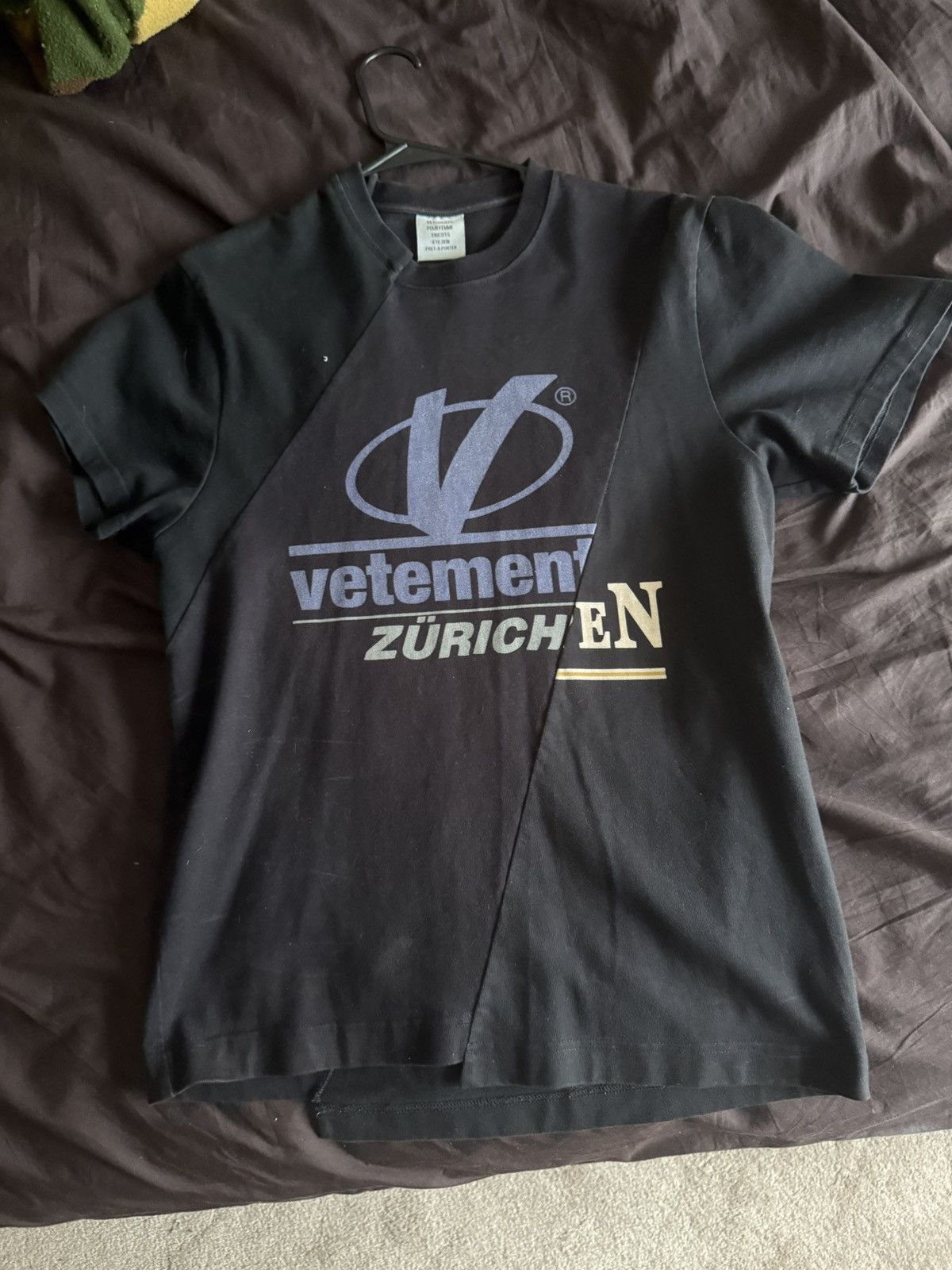 Vetements Vetements Deconstructed Logo Zurich T-shirt Size US M / EU 48-50 / 2 - 1 Thumbnail