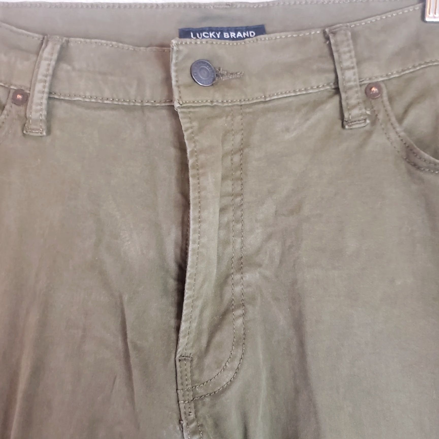 Lucky Brand Lucky Brand 410 Athletic Slim Jeans Mens 38x30 Green Khaki Stretch Denim Zip Button Tapered Preppy USA USA Theme Logo Size US 38 / EU 54 - 4 Thumbnail
