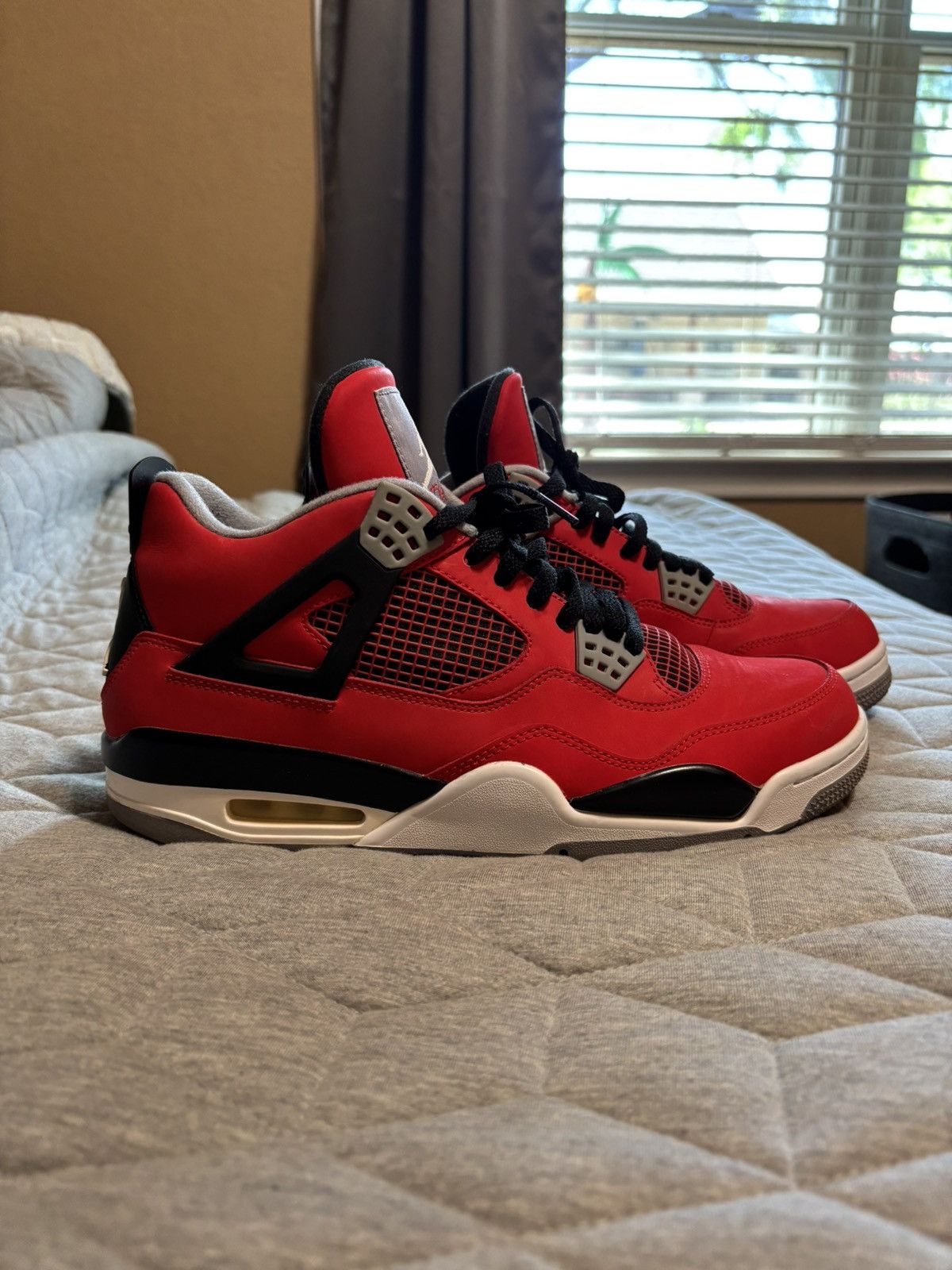 Jordan Brand × Nike Jordan 4 Toro Bravo Size US 10.5 / EU 43-44 - 1 Thumbnail
