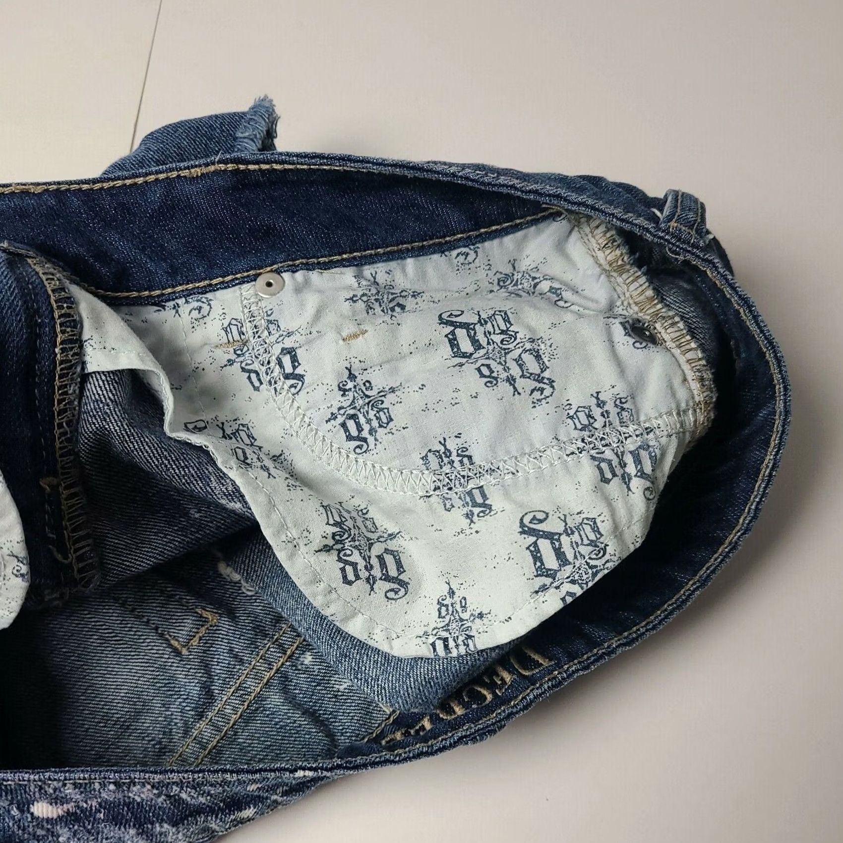 Decree VINTAGE Decree Denim Shorts Jean Shorts Womens 7 Spotted Distressed Frayed Hem Blue Cotton Regular Button 7 Ladies Womens Jeans Size 28" / US 6 / IT 42 - 6 Thumbnail