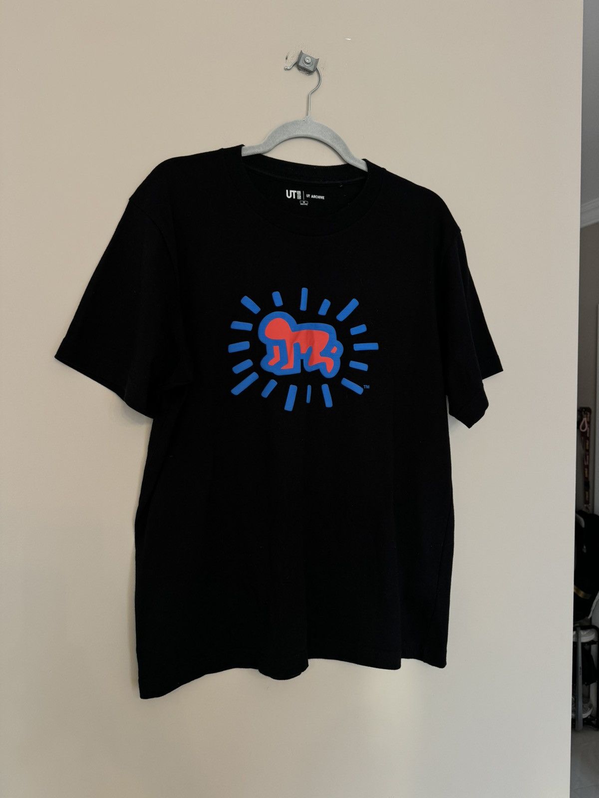 Keith Haring Uniqlo x Keith Haring t shirt collaboration rare center logo Size US M / EU 48-50 / 2 - 2 Thumbnail