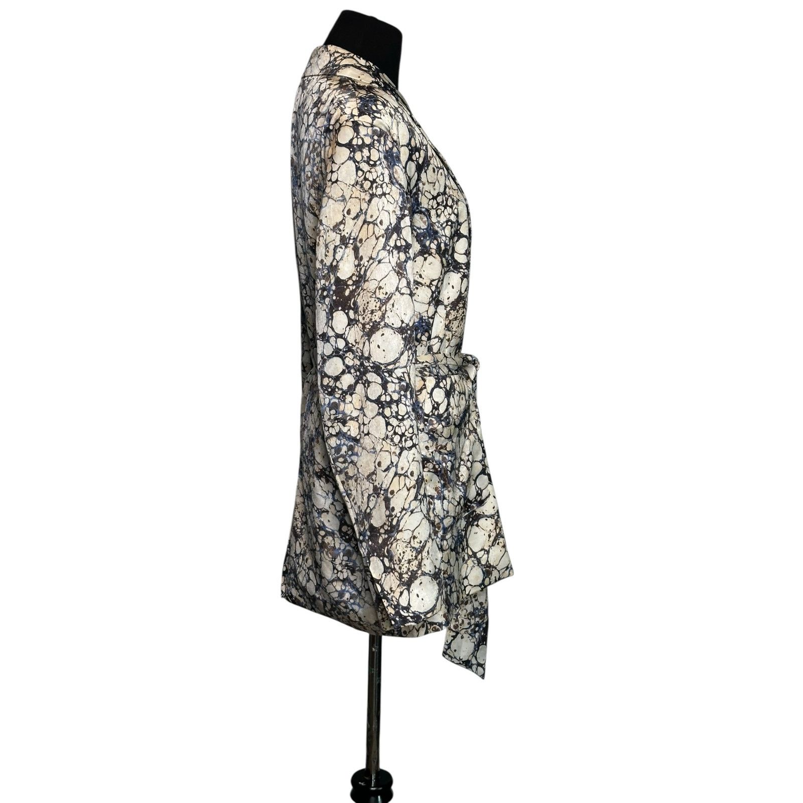 Forever 21 Forever 21 long sleeves belted blazer coat size Medium Size M / US 6-8 / IT 42-44 - 8 Thumbnail