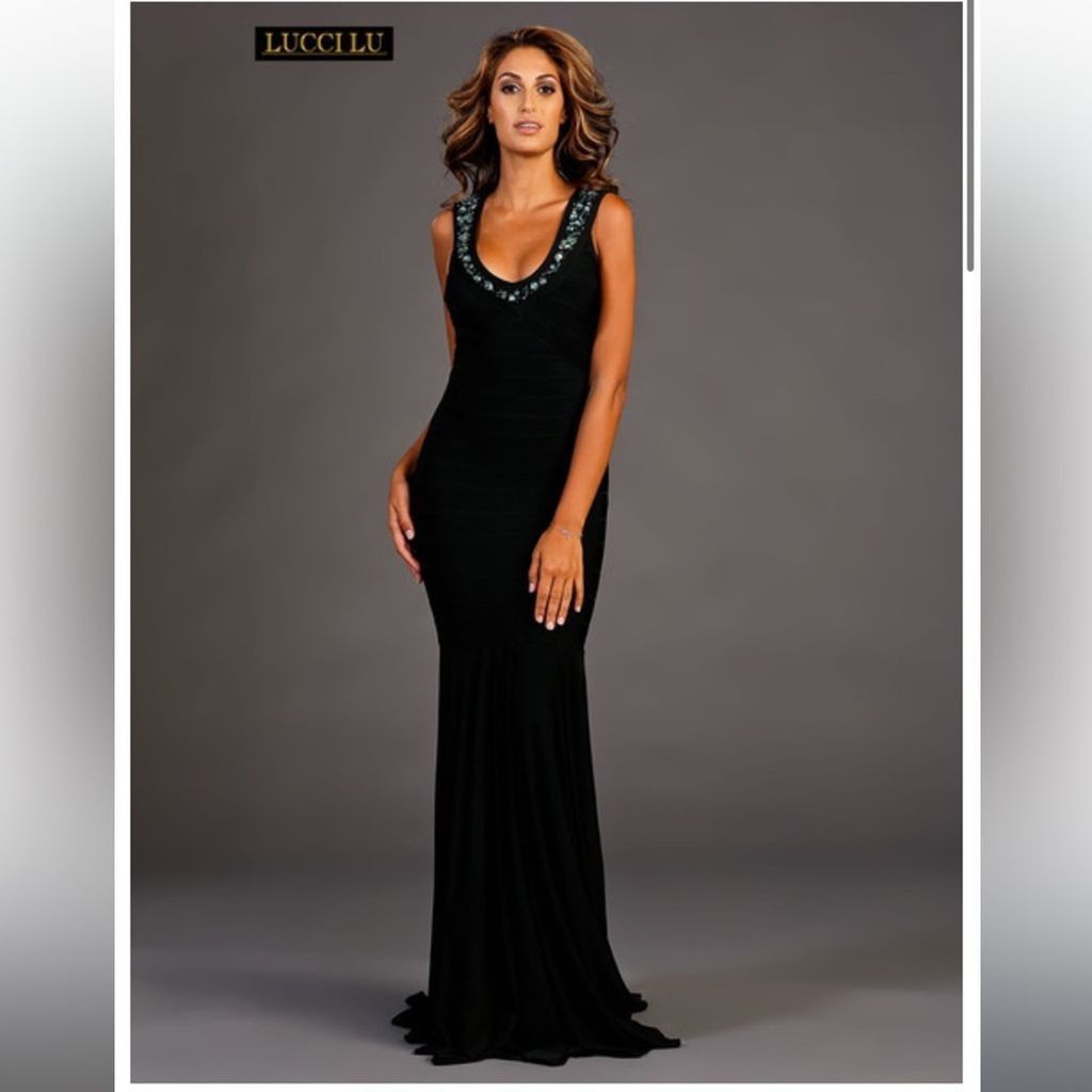 Other Lucci Lu sz 12 #9018 sheath gown Size XL / US 12-14 / IT 48-50 - 1 Thumbnail