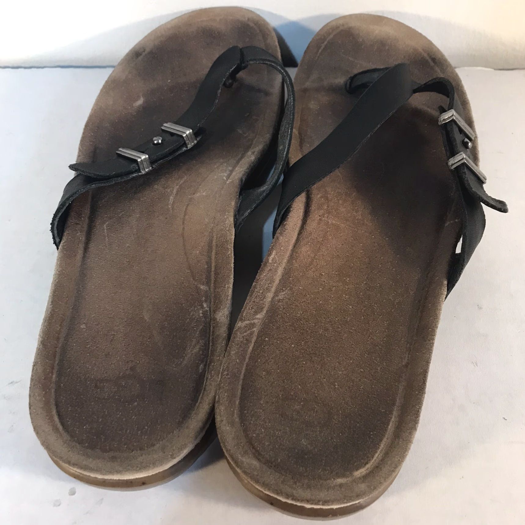 Ugg Ugg Women’s Leather Flip Flops Size 9 Black Adjustable Sandals Summer Casual Comfort Size US 9 / IT 39 - 3 Thumbnail