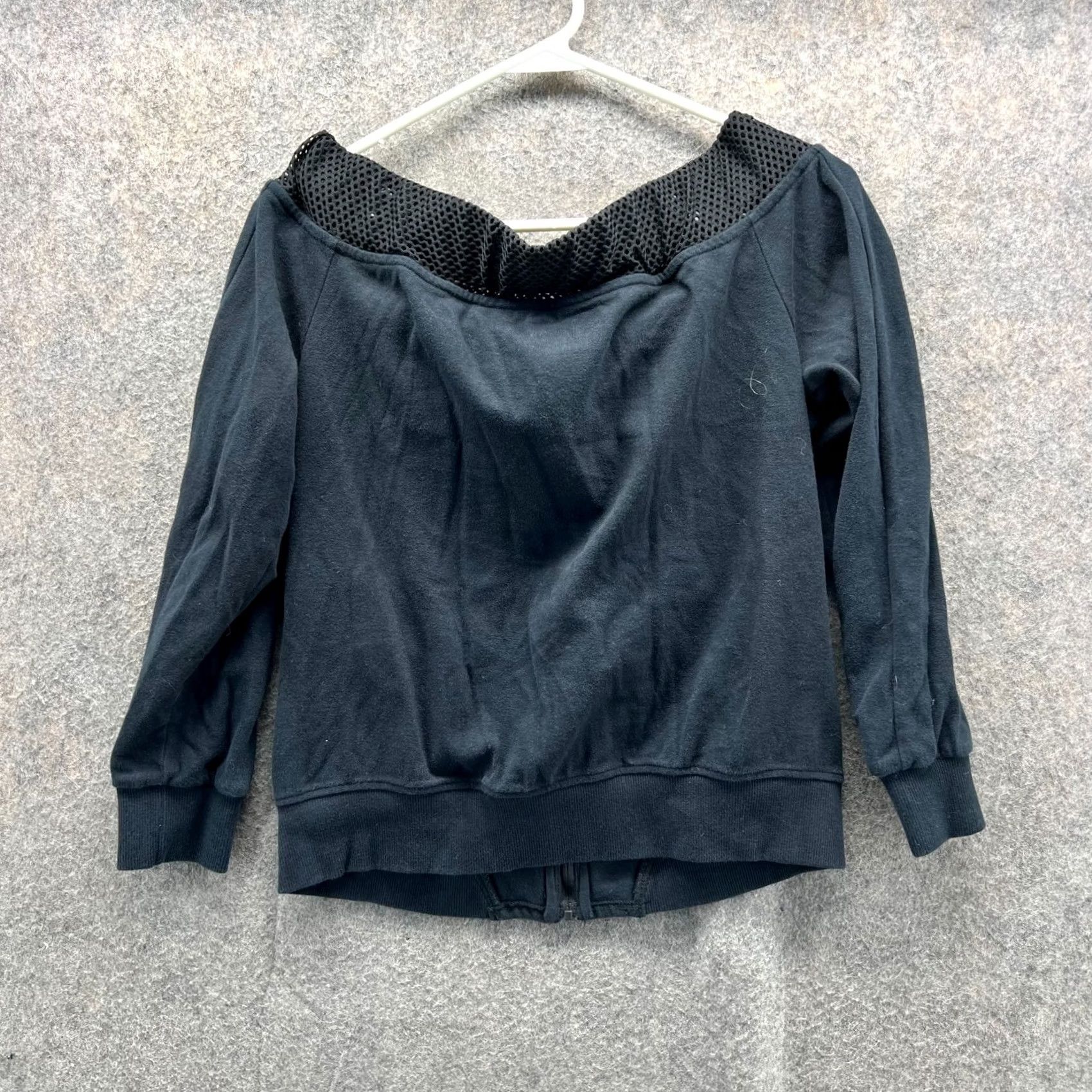 Puma VINTAGE Puma Sweater Women Medium Black Full Zip Cotton Fleece Round Neck Jacket Vtg Size M / US 6-8 / IT 42-44 - 2 Thumbnail