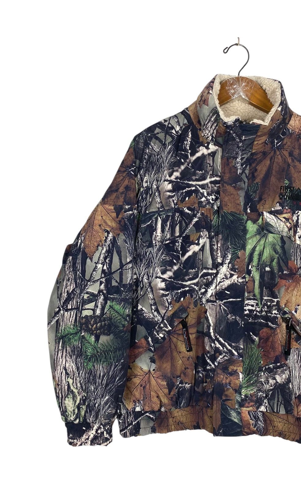 Japanese Brand First Down Reversible Real Tree Camo Deep Pile Boa Jacket Size US S / EU 44-46 / 1 - 3 Thumbnail