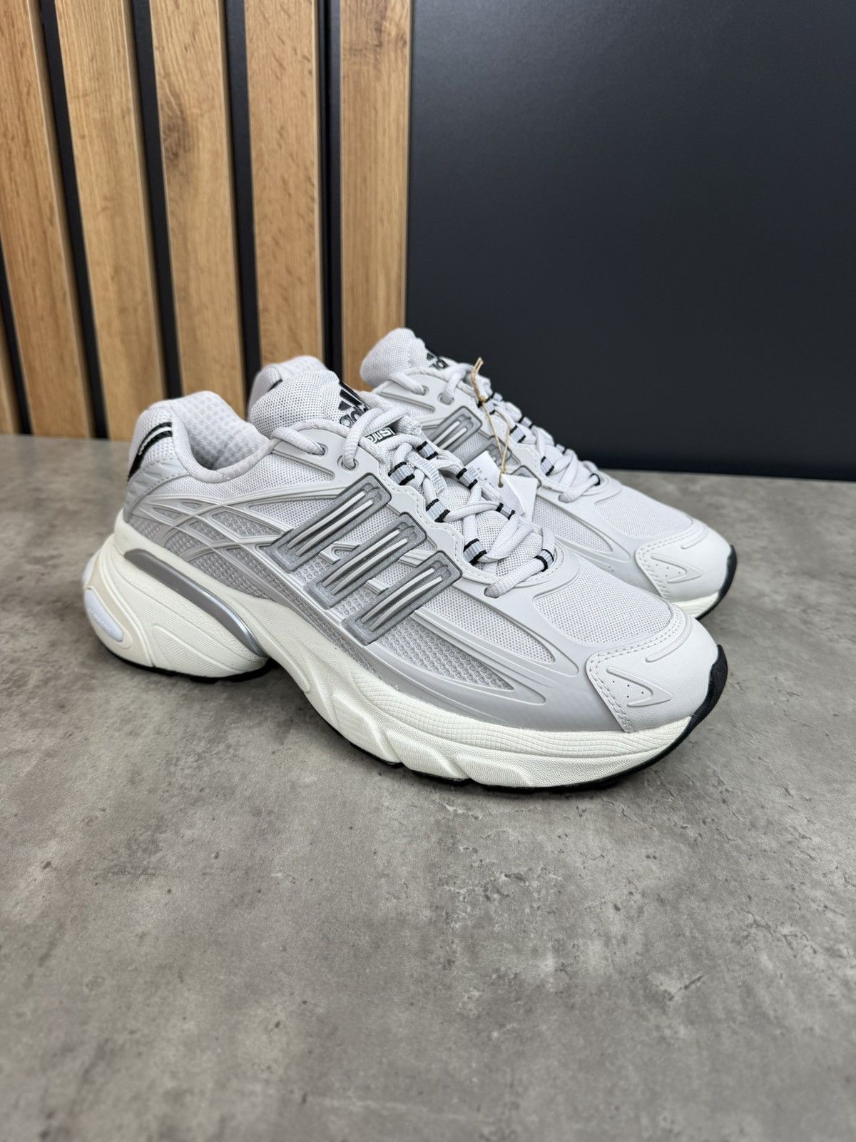 Adidas Adidas Adistar XLG 2.0 Sneakers Size US 9.5 Size US 9.5 / EU 42-43 - 5 Thumbnail