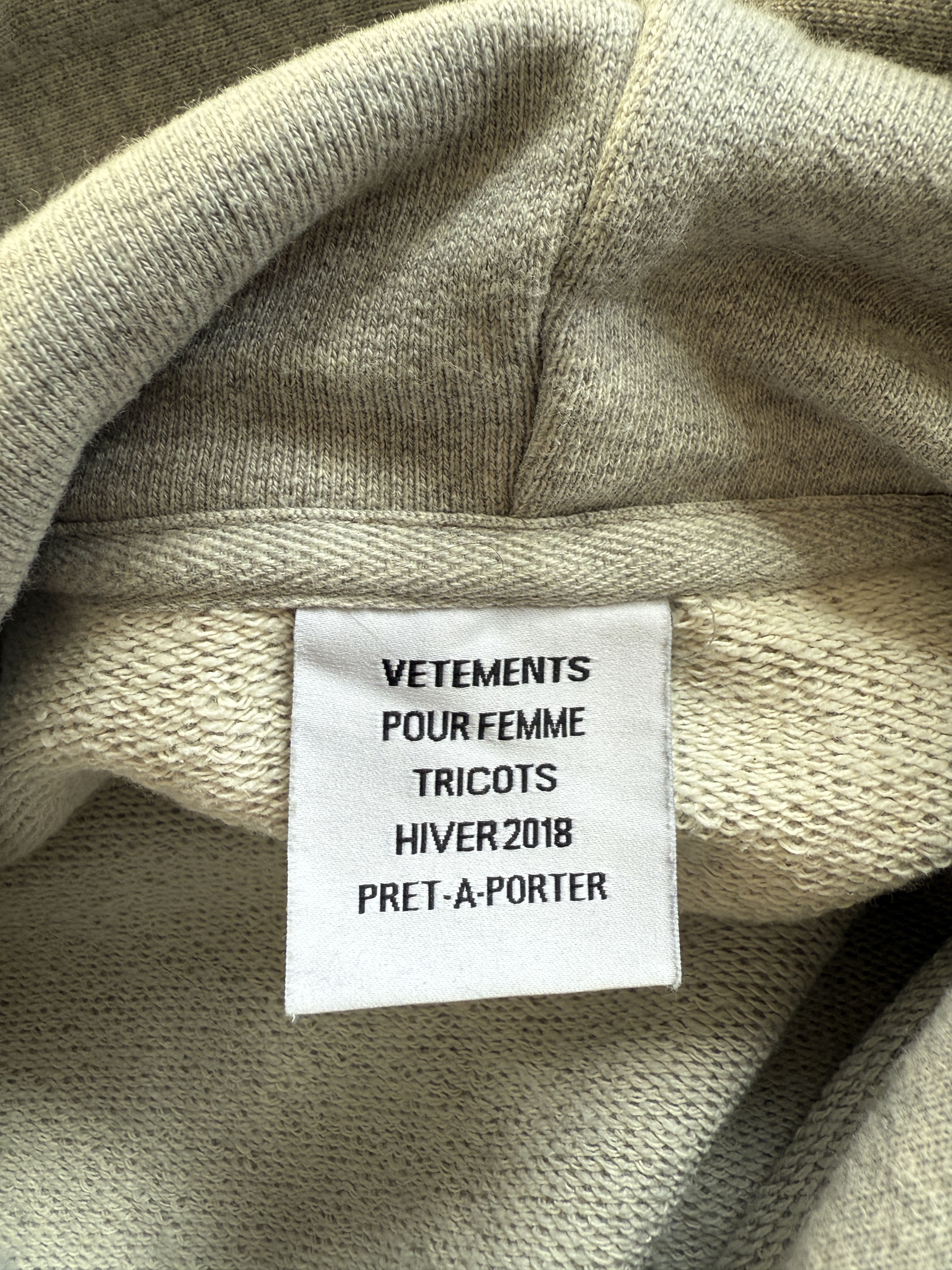 Vetements Vetements Misplaced Logo Hoodie XS Size XS / US 0-2 / IT 36-38 - 4 Thumbnail