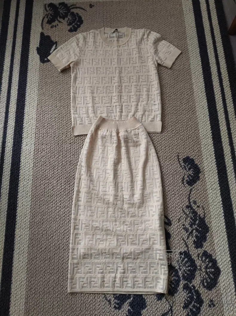 Fendi Fendi FF knitted set, ivory short sleeve top + skirt, made Size XS / US 0-2 / IT 36-38 - 1 Thumbnail