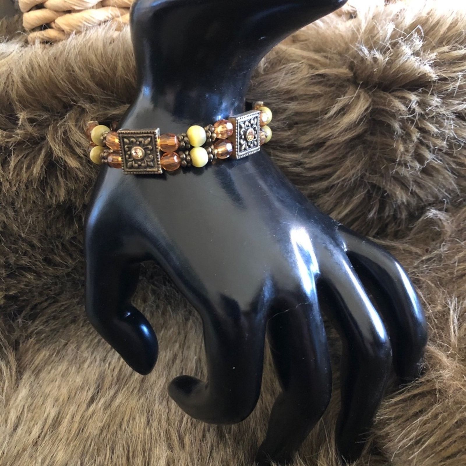 Jewelry Brass tone link amber glass stone stretch bracelet Size ONE SIZE - 4 Thumbnail