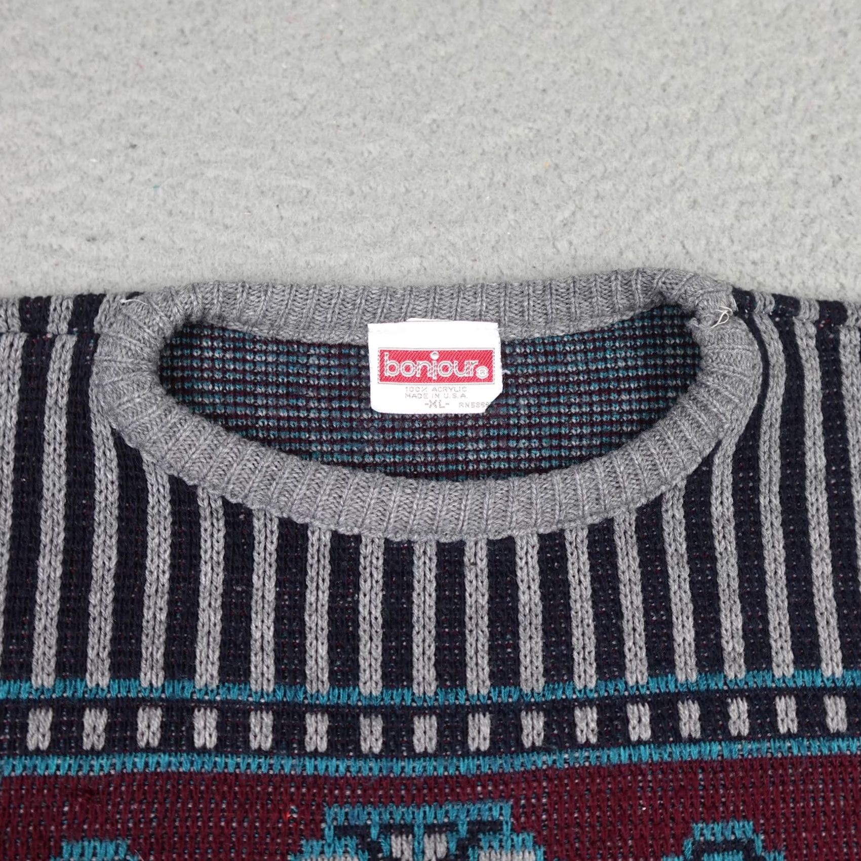 Vintage VINTAGE Bonjour Sweater Mens XL Gray Geometric Acrylic Pullover Made USA 90s Size US XL / EU 56 / 4 - 5 Thumbnail