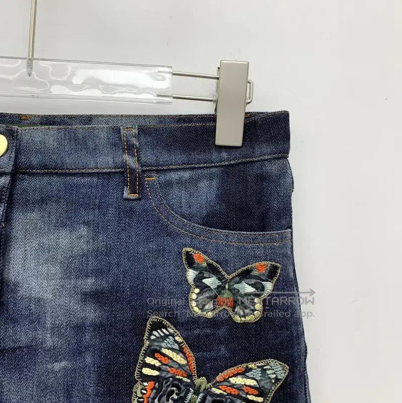 Valentino Valentino Blue Cotton Butterfly Embroidered Shorts . Size 26" / US 2 / IT 38 - 3 Thumbnail
