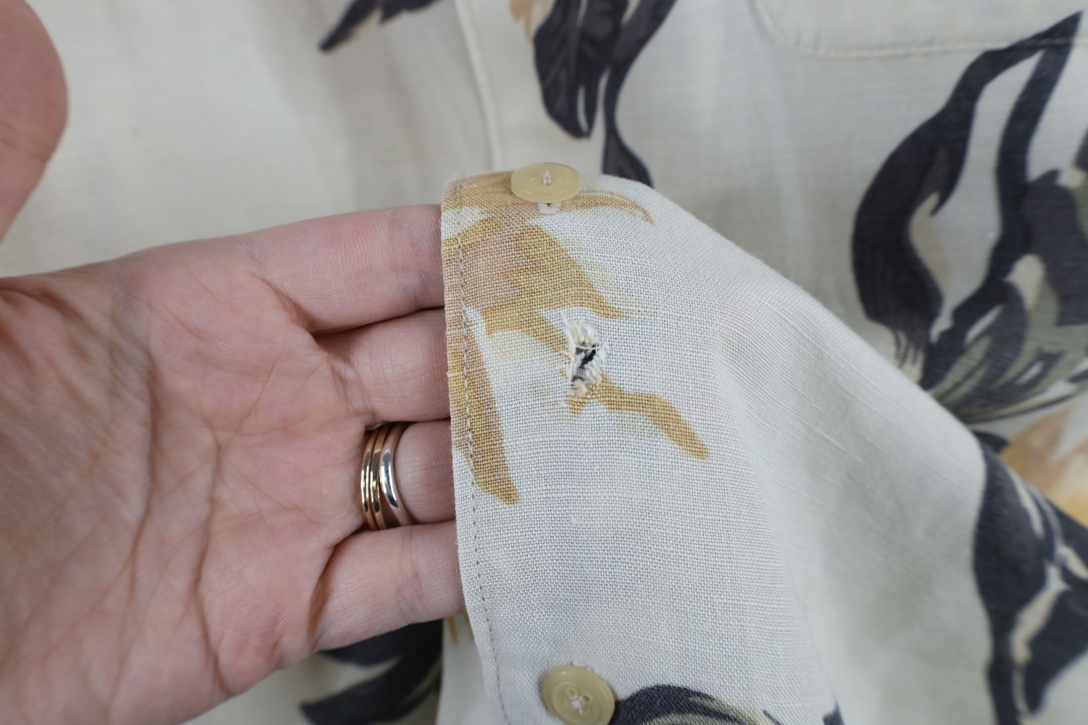 Nautica × Vintage Vintage 90s Nautica Distressed Blend Flower Button Shirt Size US M / EU 48-50 / 2 - 4 Thumbnail