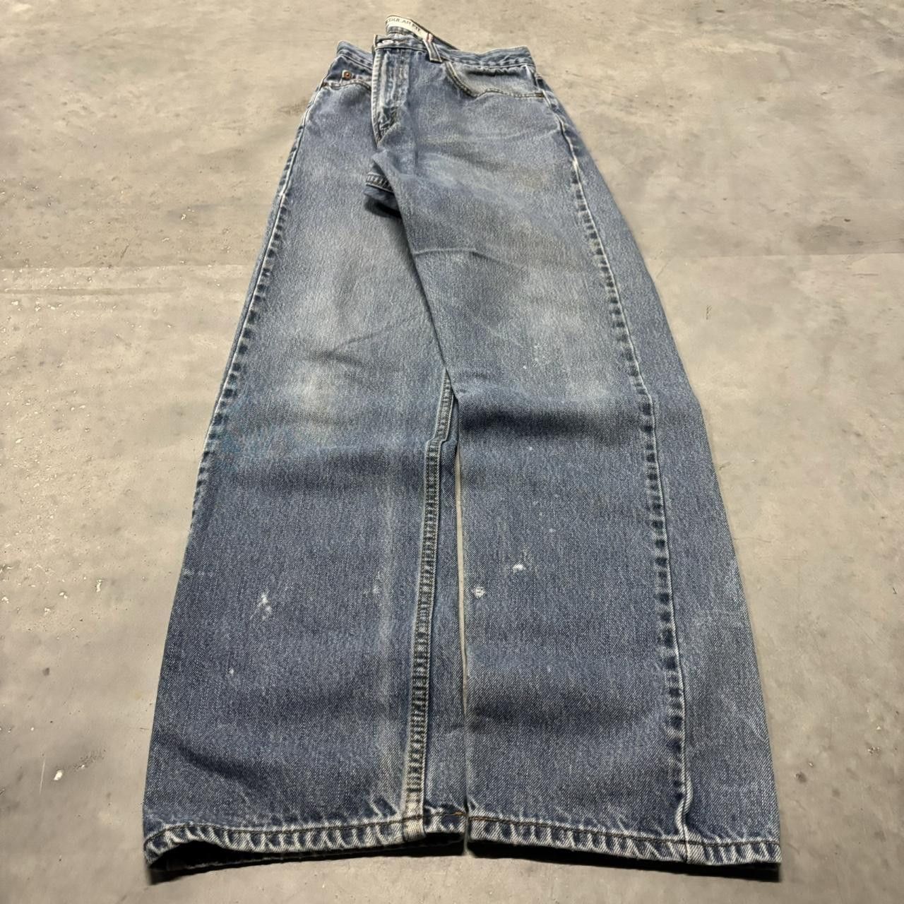 Levi's × Vintage Crazy Vintage Y2K/2000s Grunge Levi’s Medium Wash Denim Jeans! Size US 32 / EU 48 - 3 Thumbnail