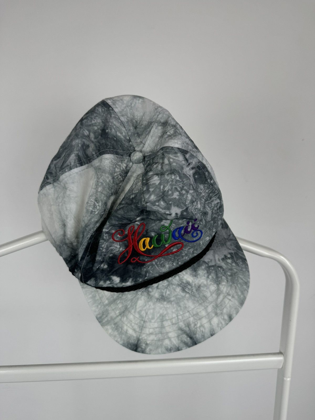 Vintage Vintage Hawaii Tye Dye Multicolour Embroidered Logo Cap Size ONE SIZE - 1 Thumbnail