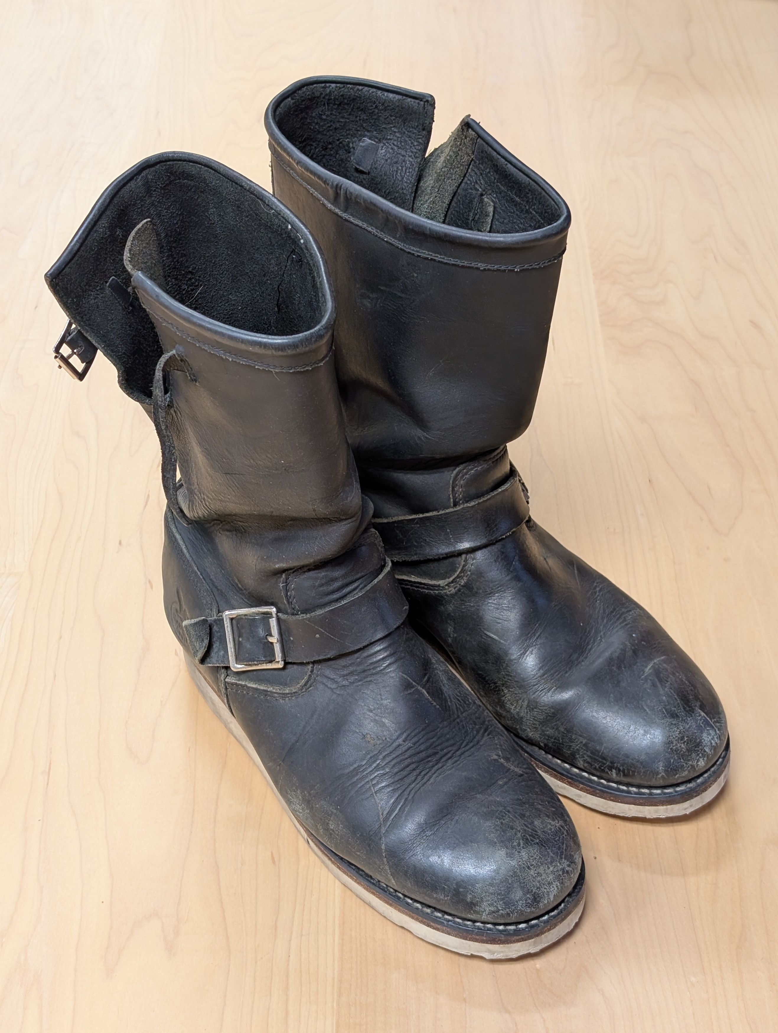 Red Wing Red Wing 2268 Black Leather Engineer Boots Size US 12 / EU 45 - 1 Thumbnail