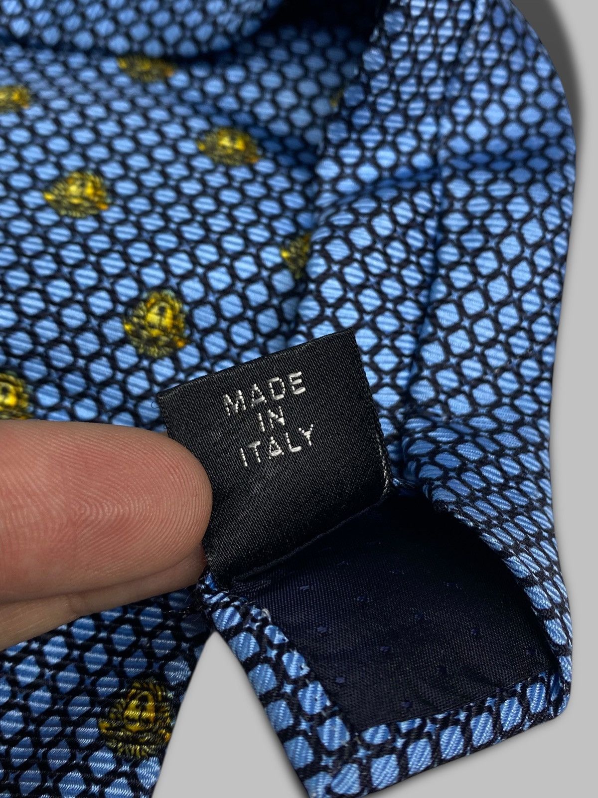Versace Gianni Versace Rare Vintage Tie Blue Geometric Pattern Silk Size ONE SIZE - 13 Thumbnail