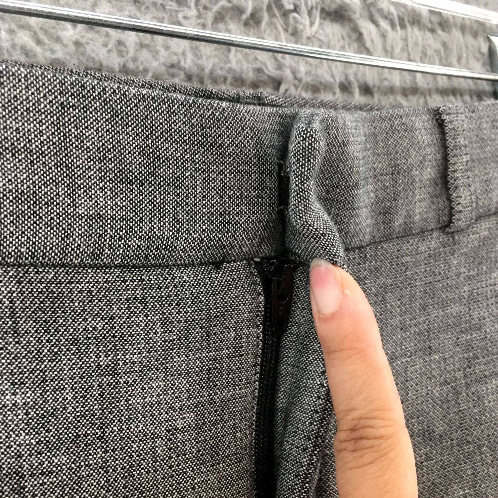Banana Republic Banana Republic Dress Pants Womens Petite 0P Headline: Trouser Dress Pants Size 25" / US 0 / IT 36 - 4 Thumbnail