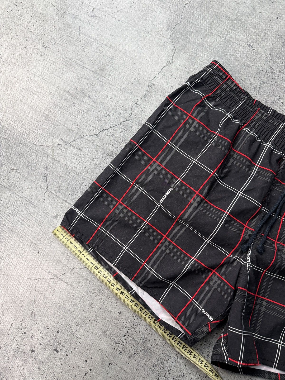 Quiksilver Vintage Quicksilver shorts big logo size L (34) Size US 34 / EU 50 - 8 Thumbnail