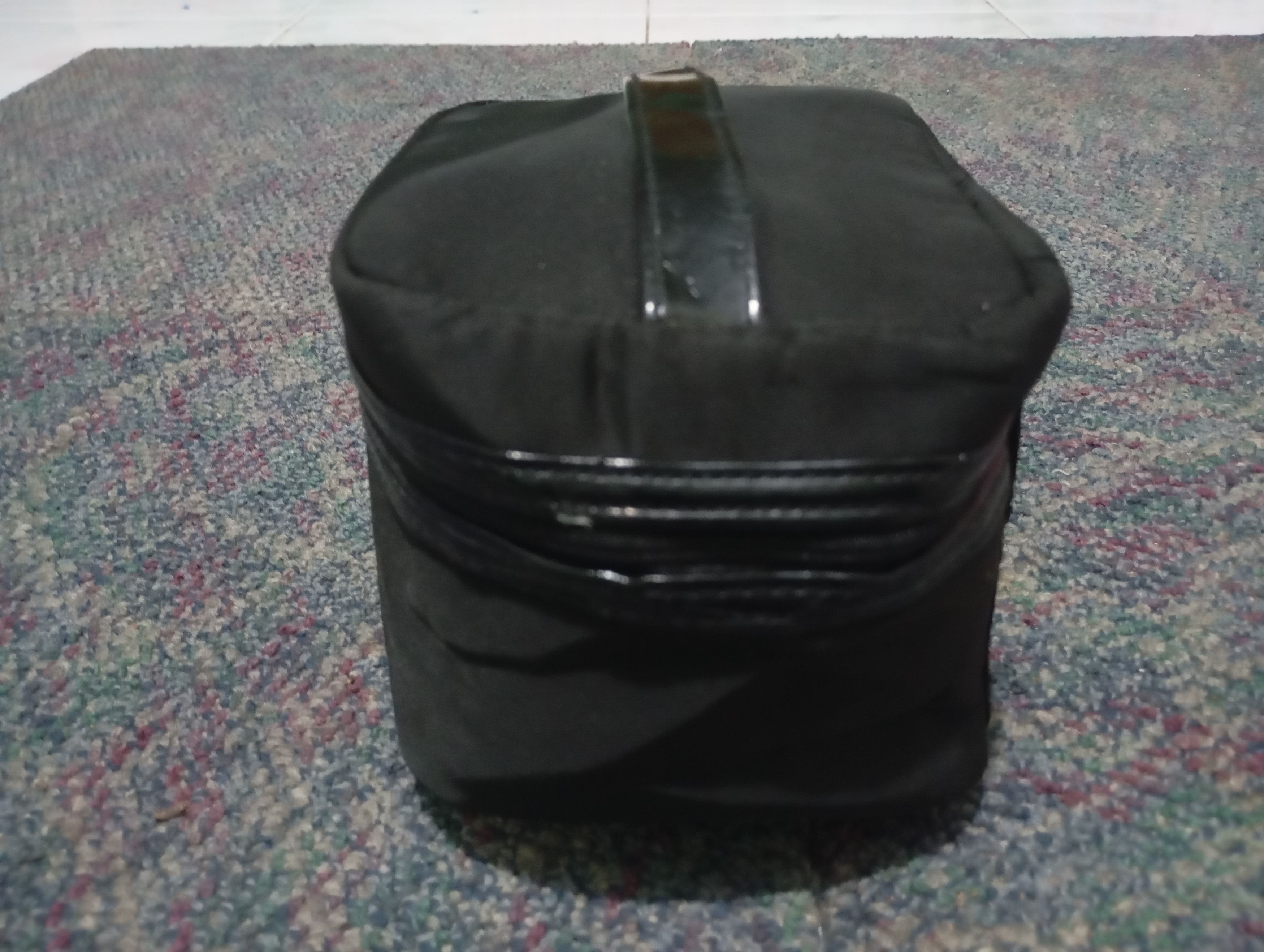 Yves Saint Laurent YSL Yves Saint Laurent Beaute Pouch Bag Size ONE SIZE - 6 Thumbnail