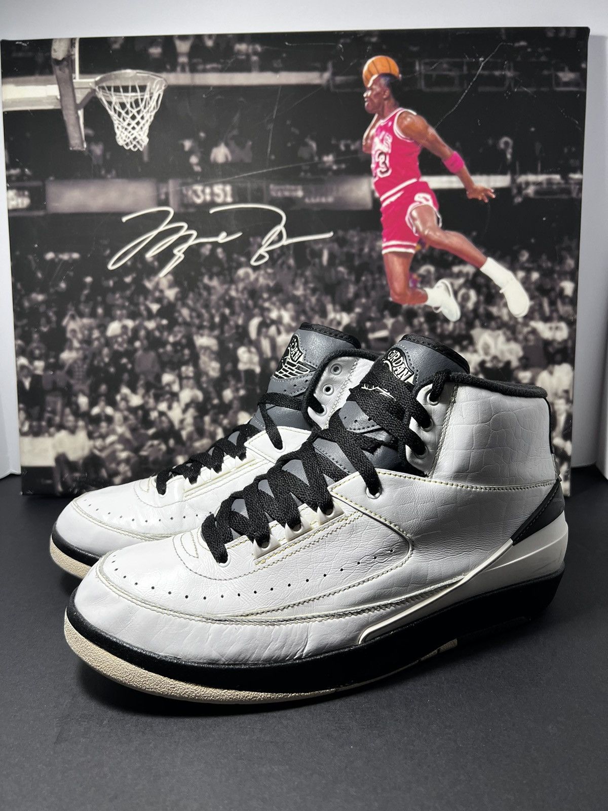 Jordan Brand Nike Air Jordan 2 Retro Wing It Men’s Size 10 Black White OG Size US 10 / EU 43 - 2 Thumbnail