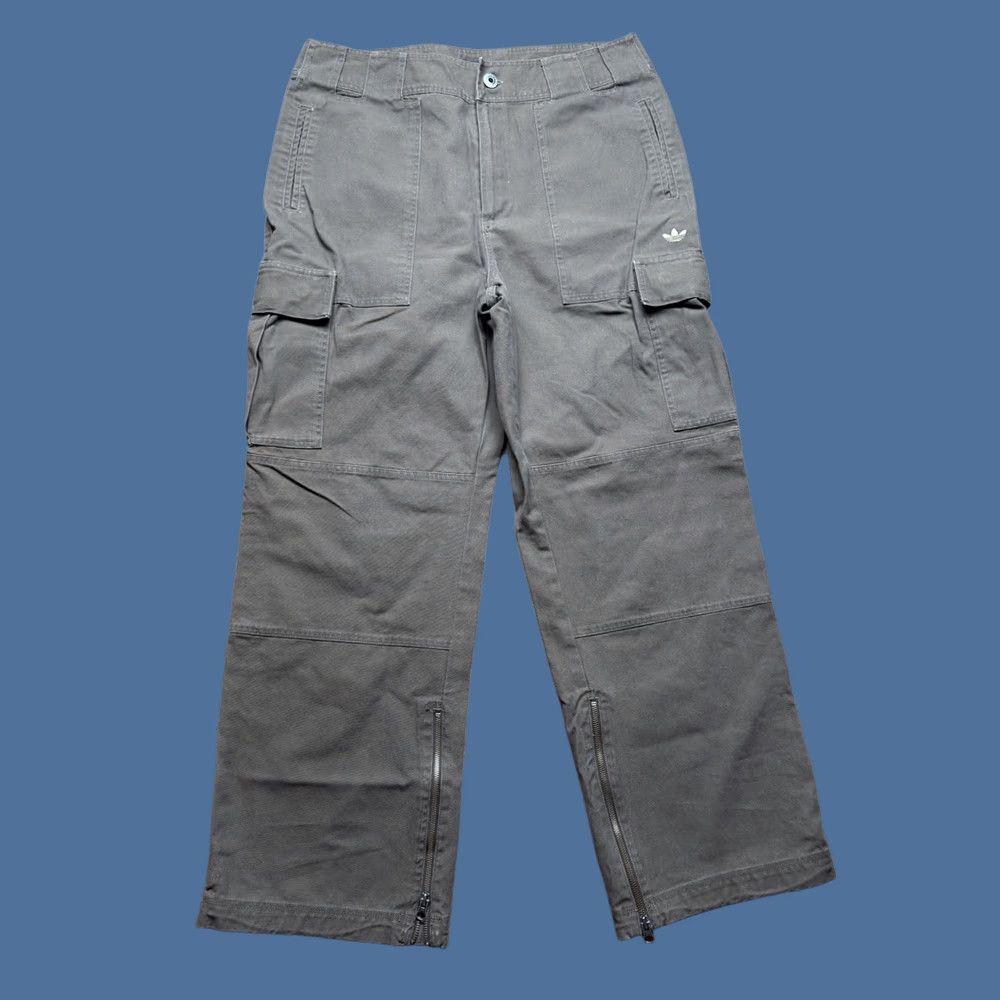Adidas VTG Adidas Brown Cargo Pants Canvas Pockets Men’s XL 40X32 Inseam 32 Cotton Canvas Pockets Y2K Size US 36 / EU 52 - 1 Thumbnail