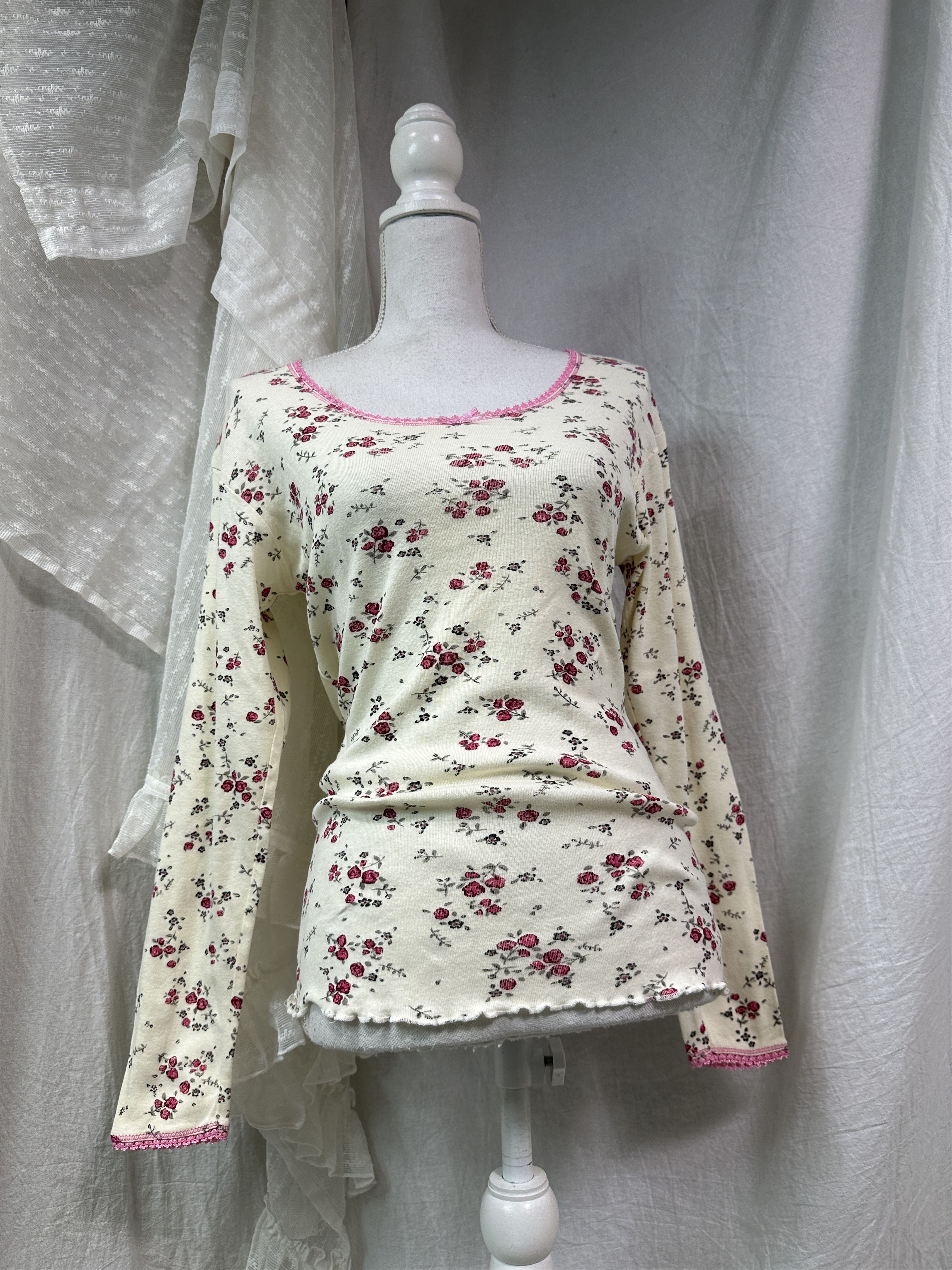 Vintage Vintage Printed Roses Coquette Longsleeve Y2K Size M / US 6-8 / IT 42-44 - 1 Thumbnail