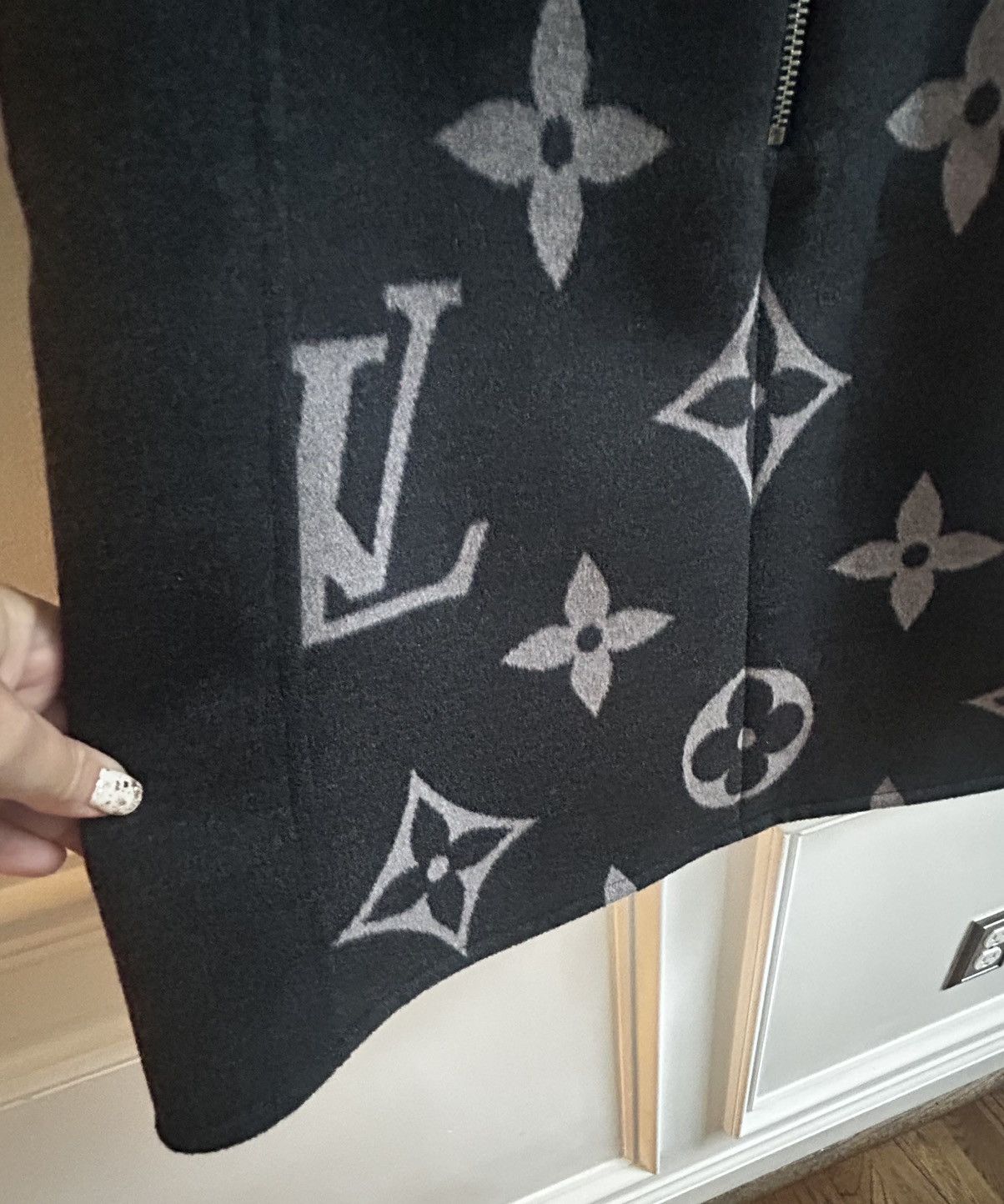 Louis Vuitton Louis Vuitton Wool A-Line Dress Size: 34 Size XS / US 0-2 / IT 36-38 - 14 Thumbnail