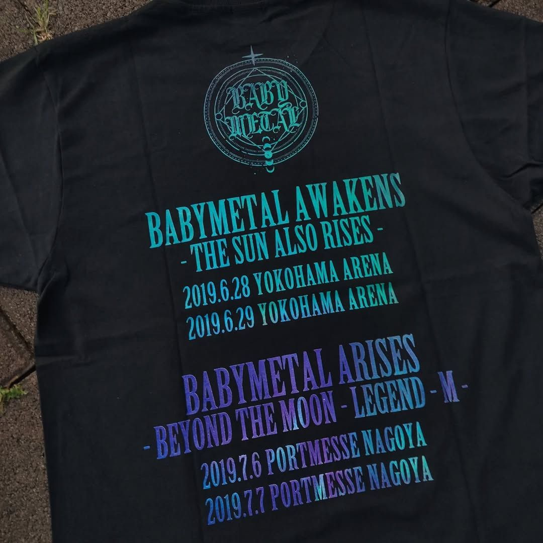 Band Tees BABYMETAL Legend M MOAMETAL Seitansai 2019 Tee Size US L / EU 52-54 / 3 - 6 Thumbnail