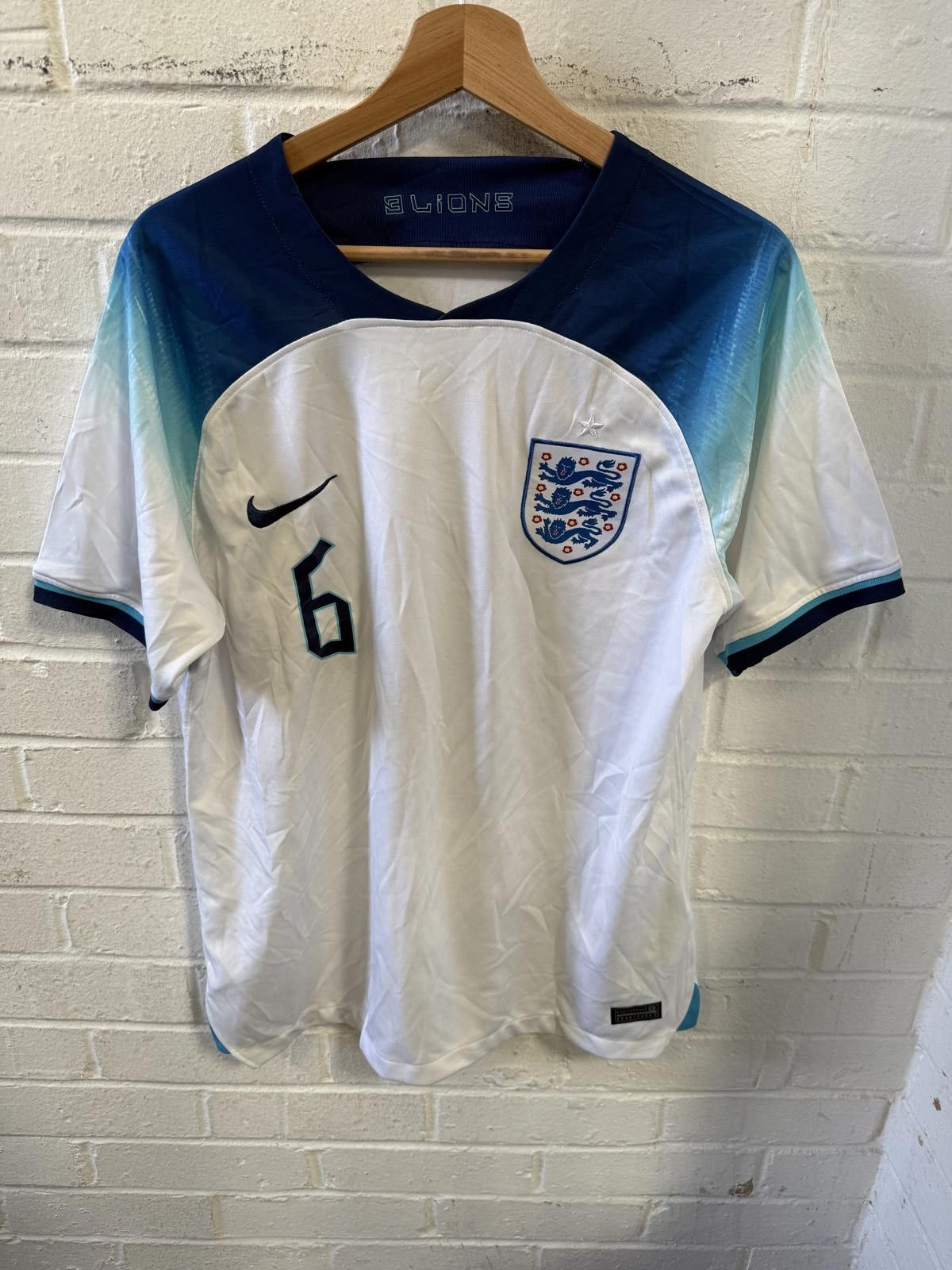 Nike Nike England Football Jersey - Kinsella #6 Size US M / EU 48-50 / 2 - 2 Thumbnail